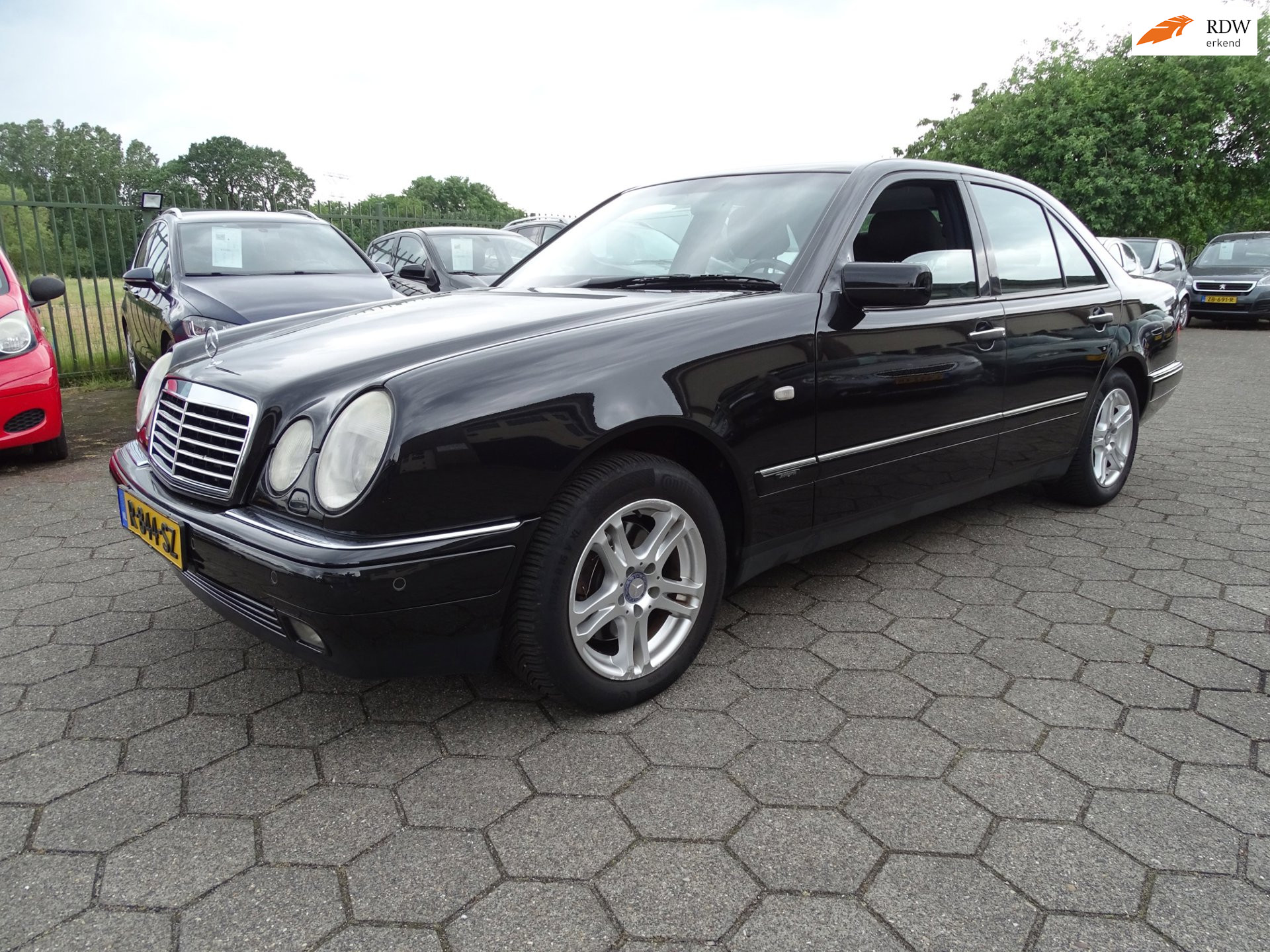 Mercedes-Benz E-Klasse 280 Avantgarde 4-Matic