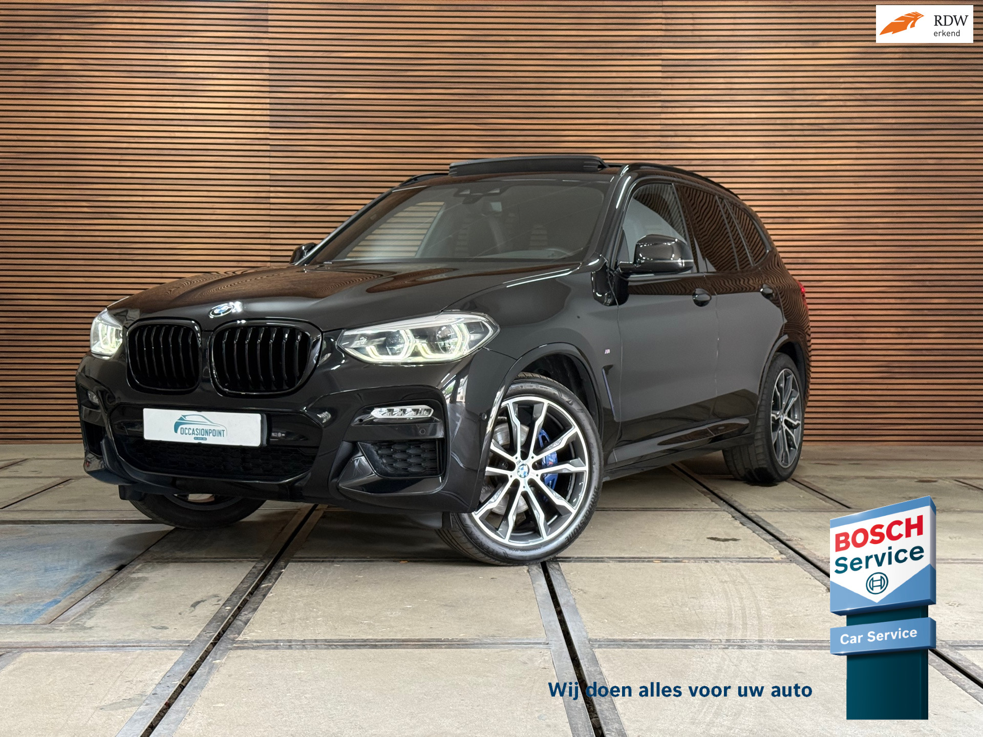 BMW X3 XDrive30i High Ex. M-Sport | Shadow-Line | Pano | Trekhaak | 20″| Ambient | Driving + Park Assist | Adaptief M-onderstel