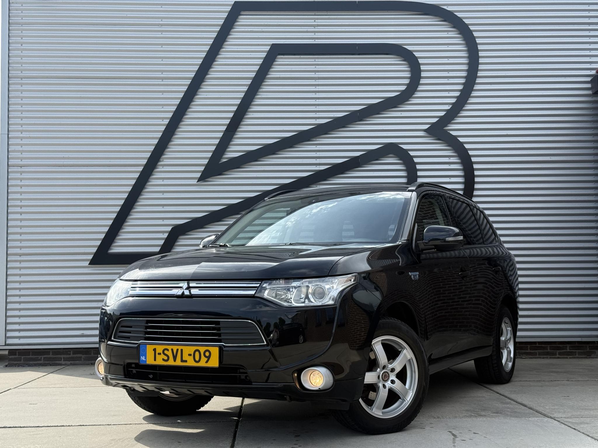 Mitsubishi Outlander 2.0 PHEV instyle