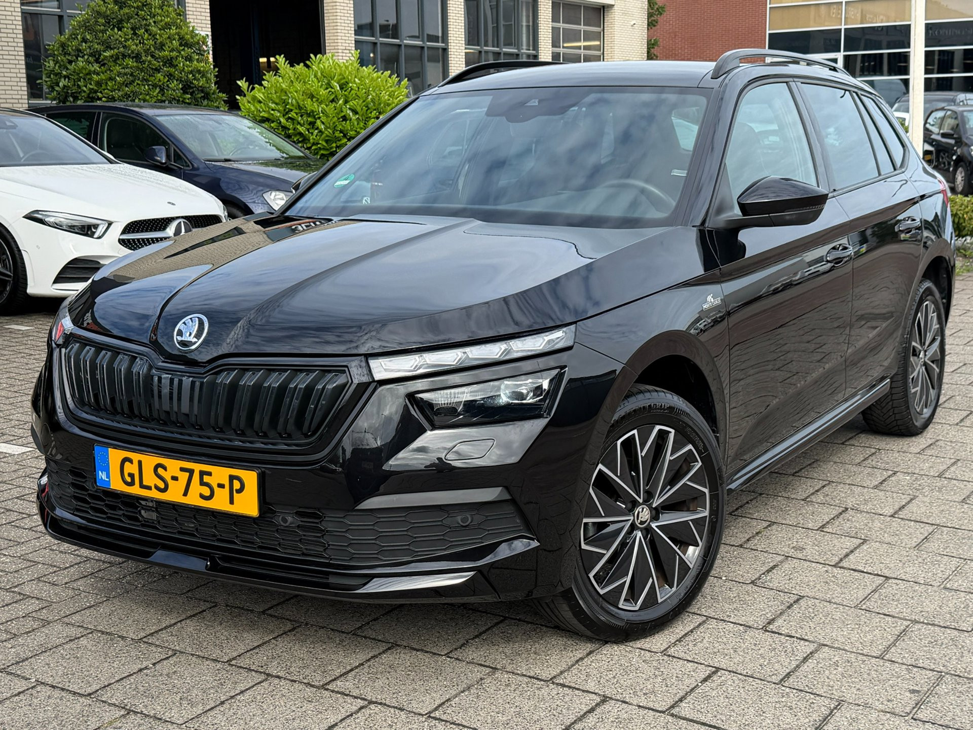 Škoda Kamiq 1.0 TSI Monte Carlo ACC l DSG l PANO l CARPLAY