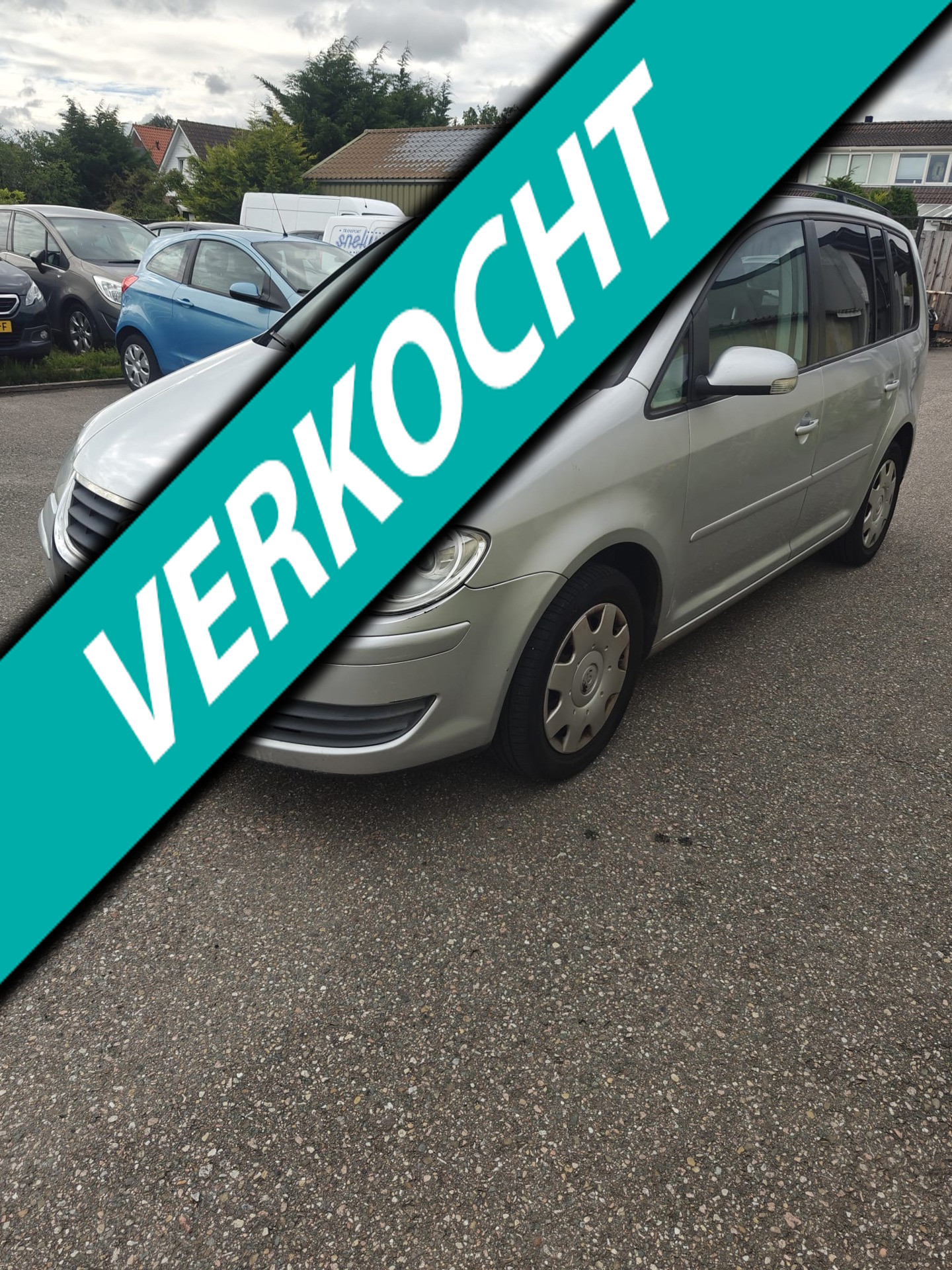 Volkswagen Touran 1.6 Comfortline Business 7PRS