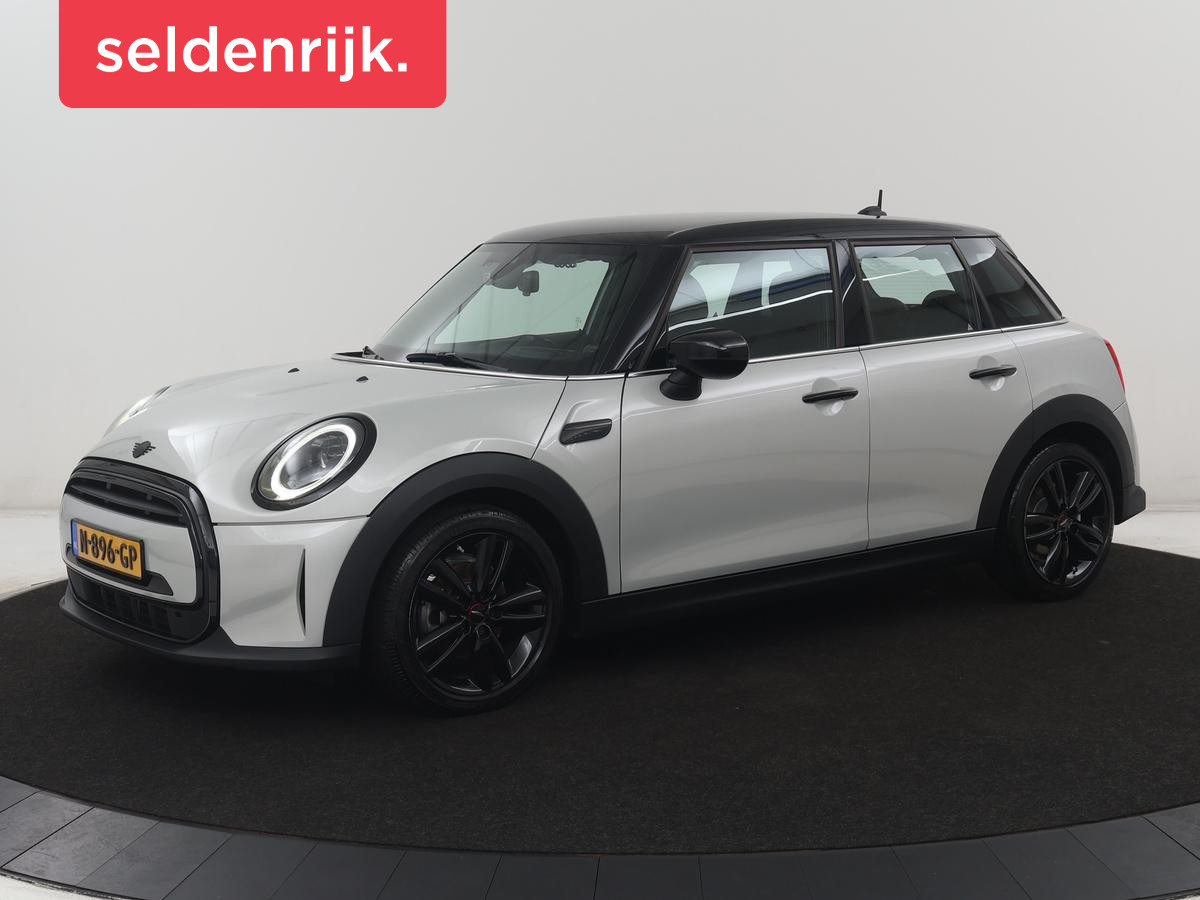 MINI 5-Deurs 1.5 Cooper Business Edition | Leder | Cruise control | Head-up |