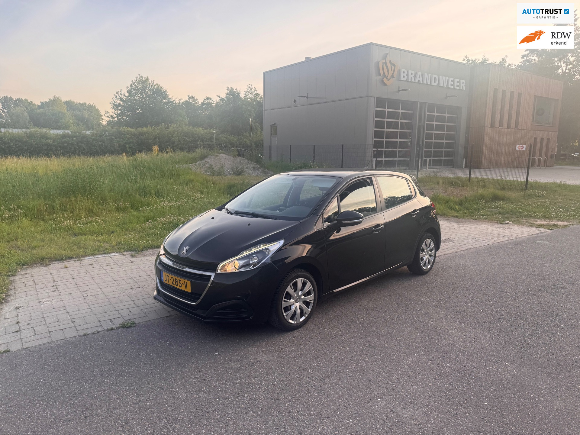 Peugeot 208 1.6 BlueHDi Active Airco.Navi.5Deurs