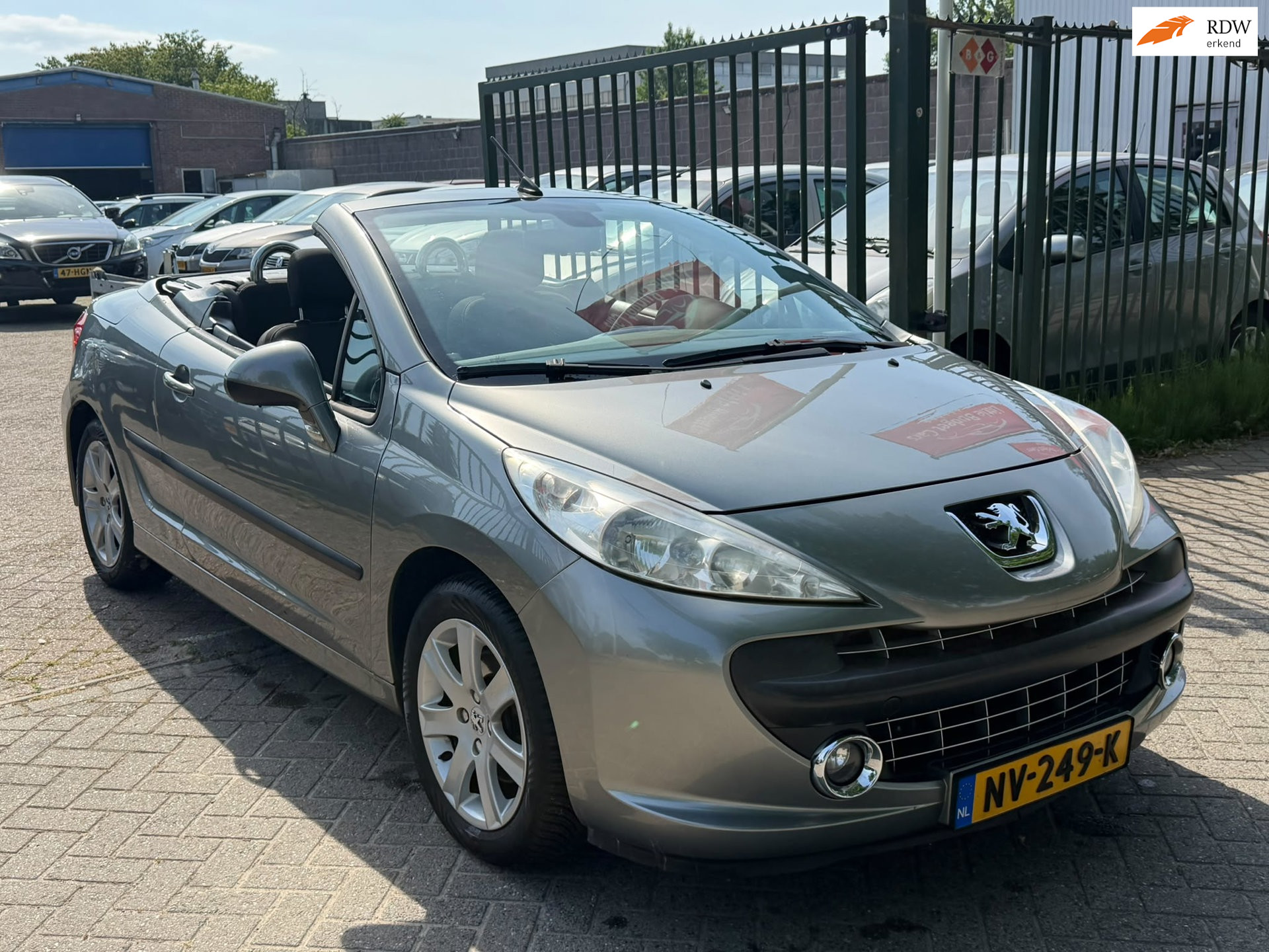 Peugeot 207 CC 1.6 VTi Cabriolet airco elektrische ramen cv op afs