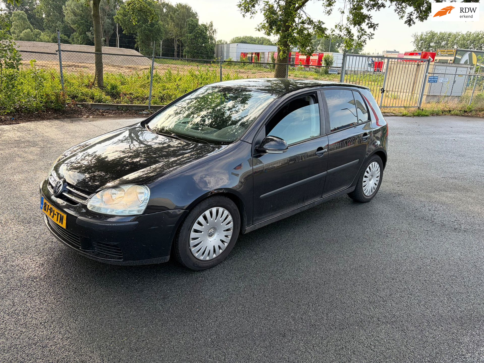 Volkswagen Golf 1.6 FSI Trendline ZO INGERUILD ZO WEG PRIJSJE
