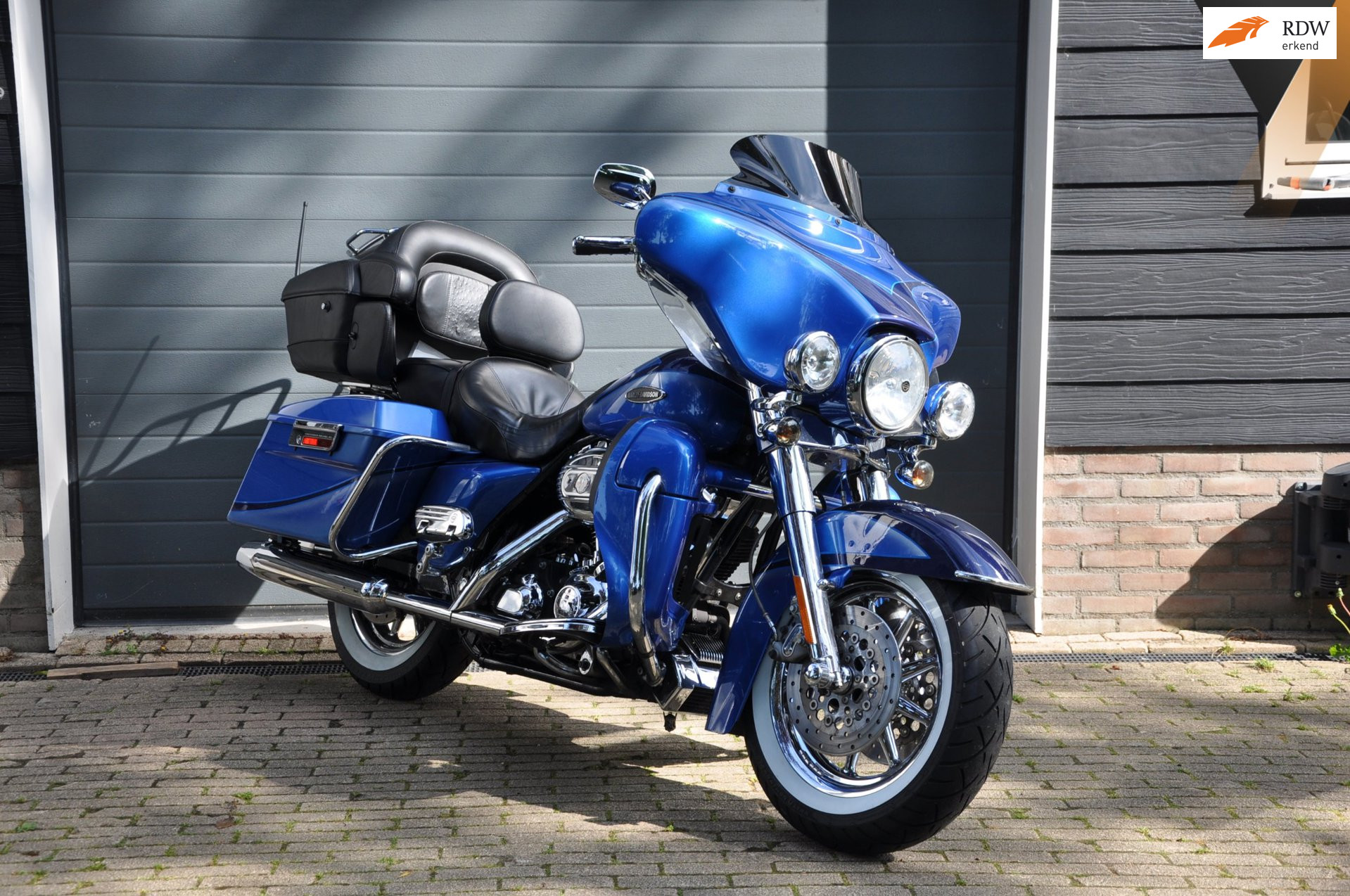 Harley-Davidson Electra Glide Classic Ultra CVO 110 FLHTCUSE