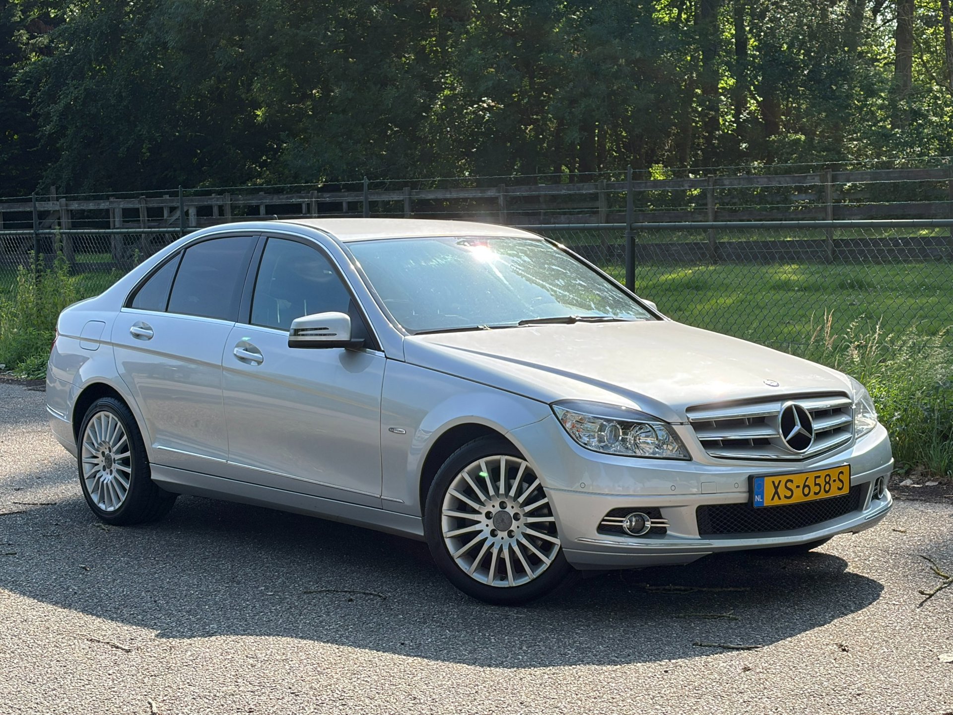 Mercedes-Benz C-Klasse 200 CGI BlueEFFICIENCY Business Class Avantgarde