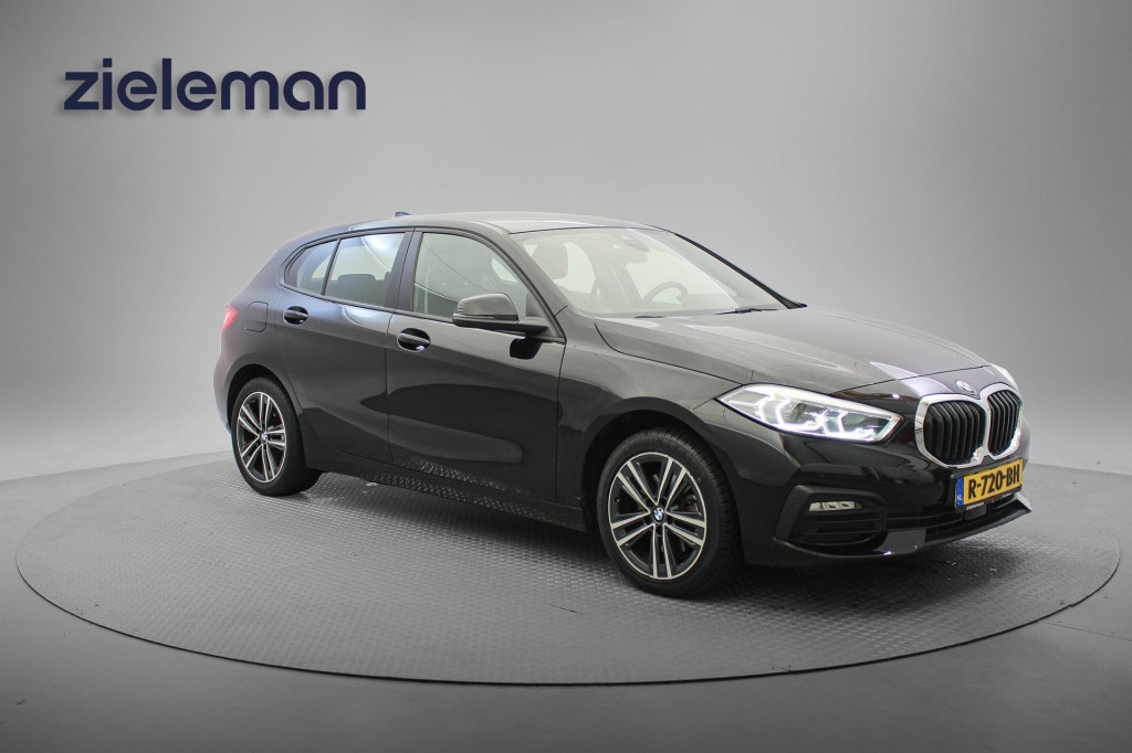 BMW 1-serie 118i Business Edition Automaat – Digitaal Cockpit, Carplay, Clima, Stoelverw.