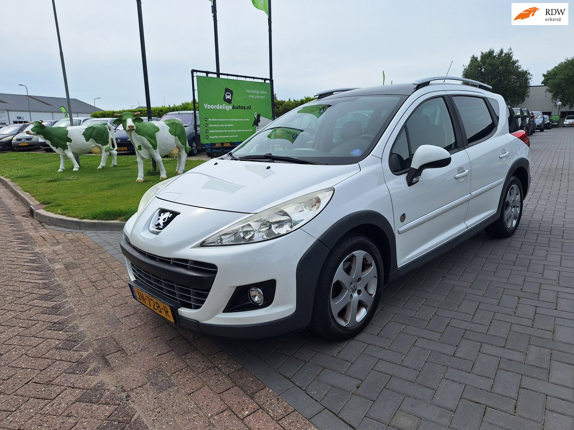 Peugeot 207 SW Outdoor 1.6 VTi / Keurige auto / APK juni 2027