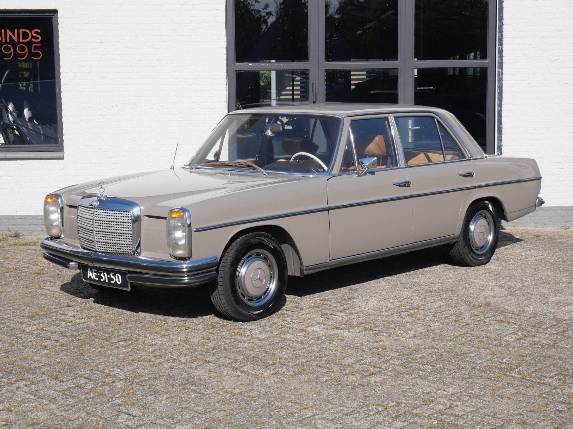 Mercedes-Benz 200-280 (W115) 250 Automaat Stuurbekrachtiging LPG