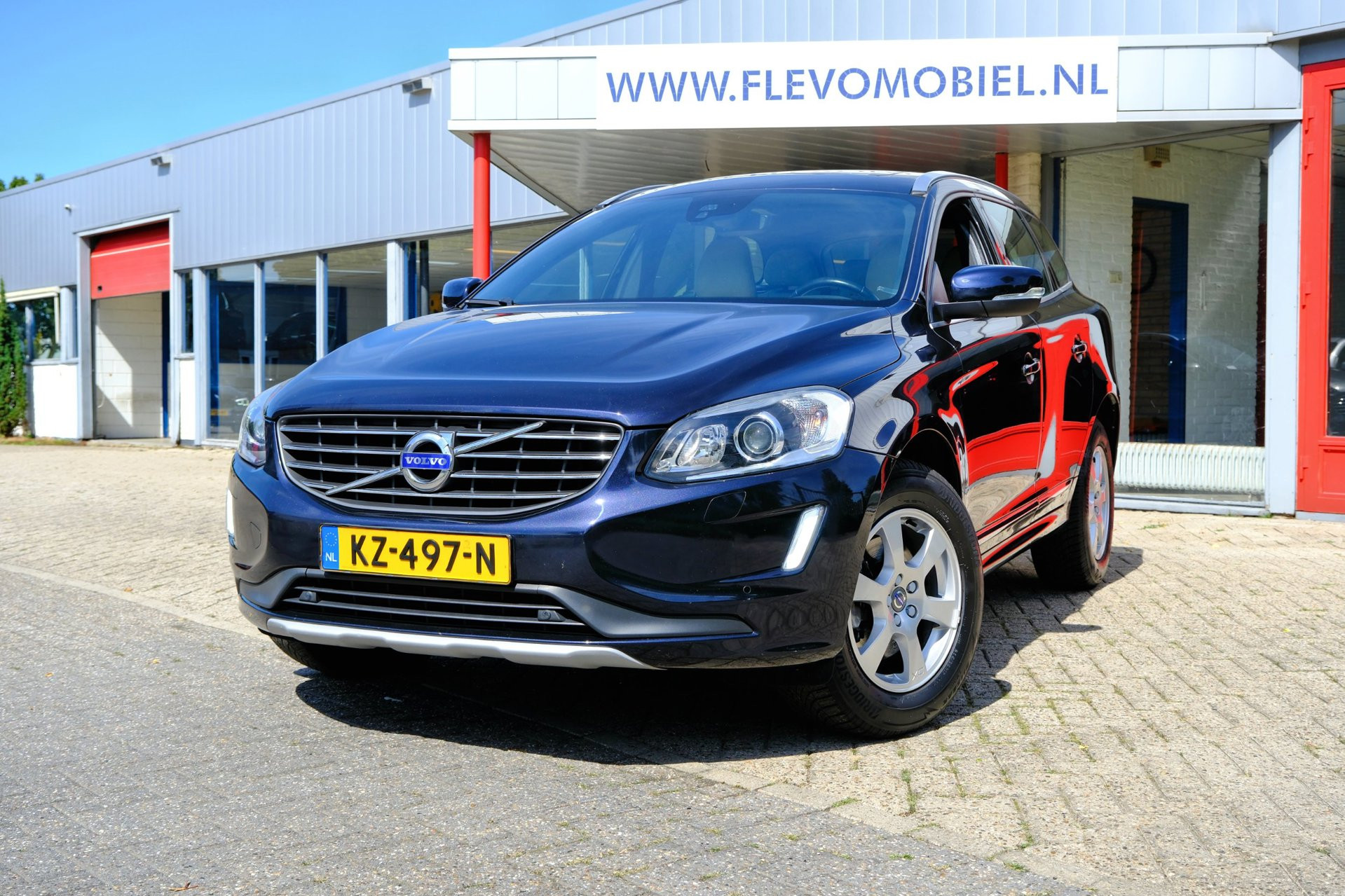 Volvo XC60 2.0 D4 190pk FWD Polar+ Aut. Pano|Leder|Navi|Xenon|LMV