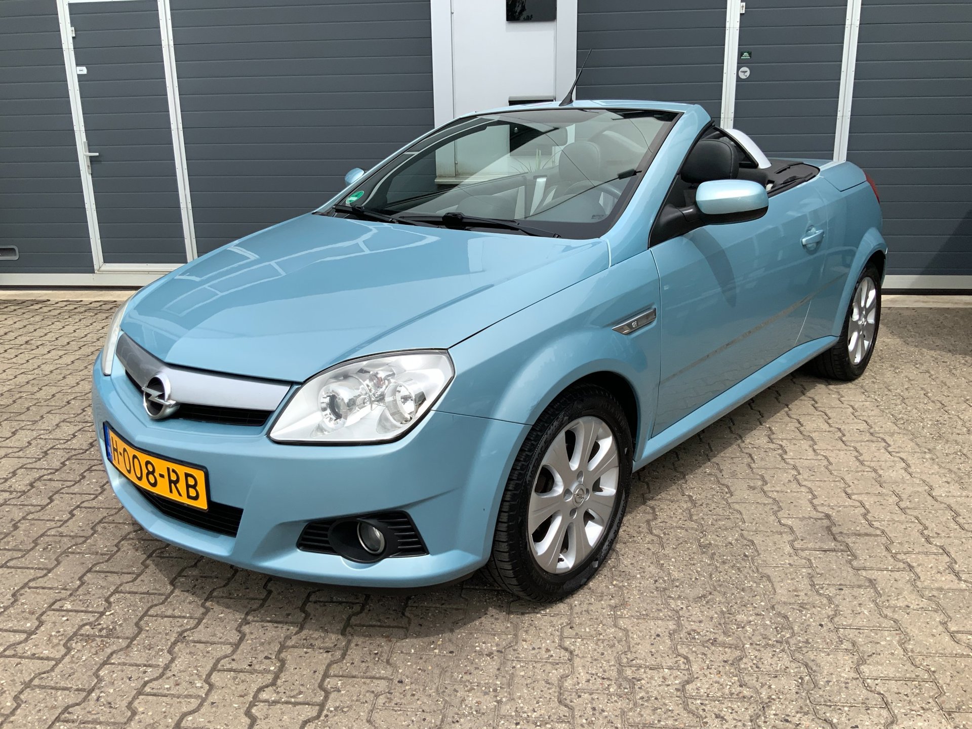 Opel Tigra TwinTop 1.4-16V Rhythm Airco APK 6-2027