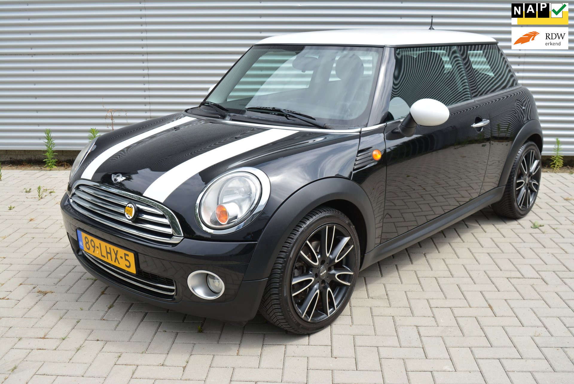 MINI 1.6 Cooper Business Line | Airco | 17 inch | Cruise | Electr. Pakket