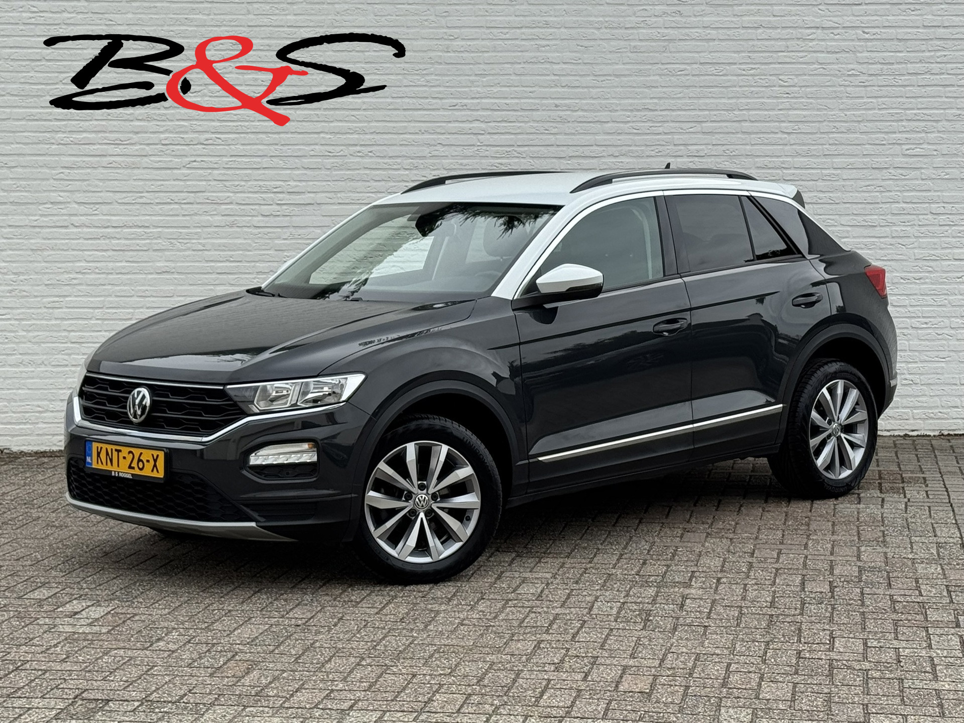 Volkswagen T-Roc 1.5 TSI Sport Camera Adaptieve cruise Digitaal dashboard Pdc voor+achter
