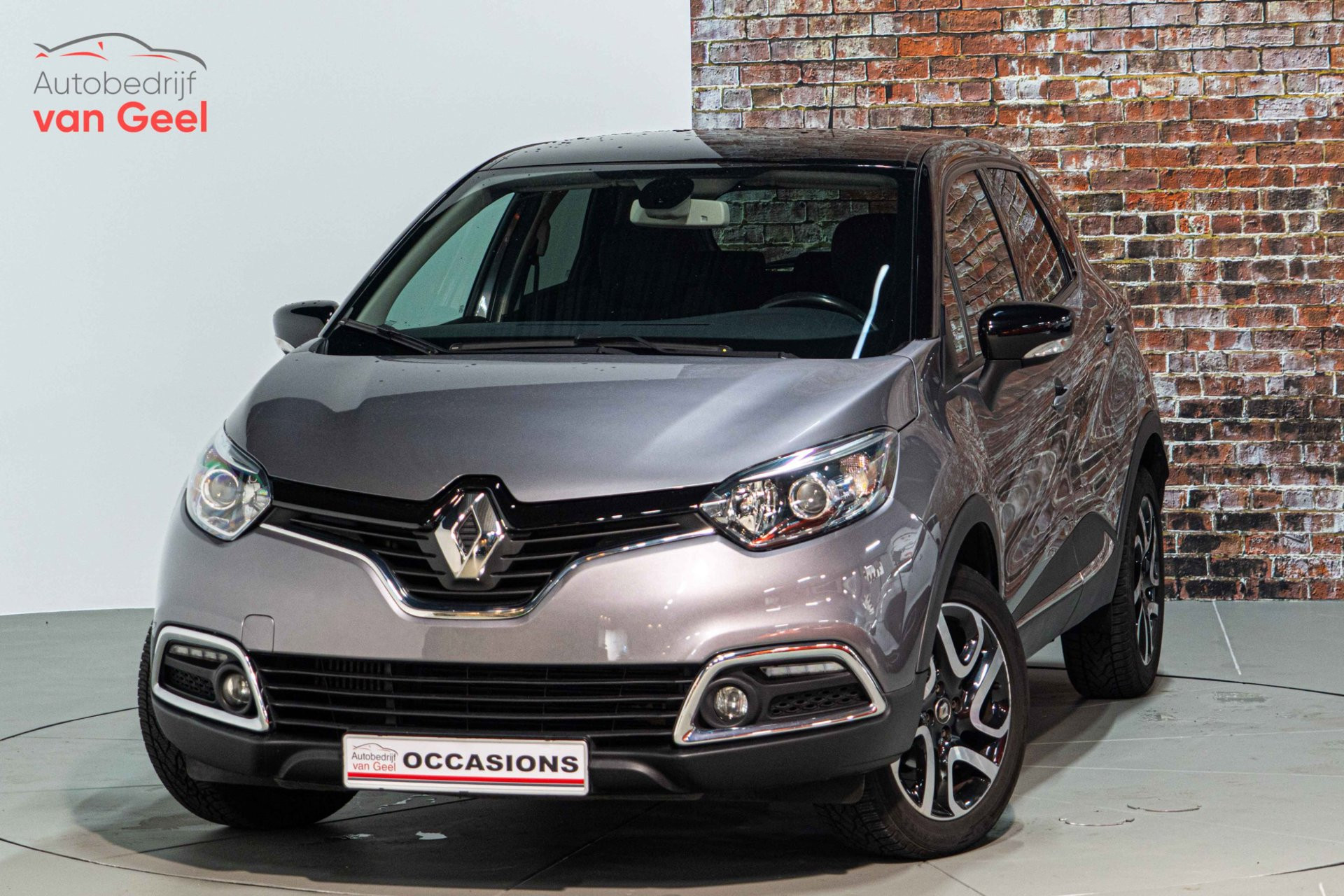 Renault Captur 0.9 TCe Limited | Trekhaak | Keyless entry/Go | Achteruitrijcamera