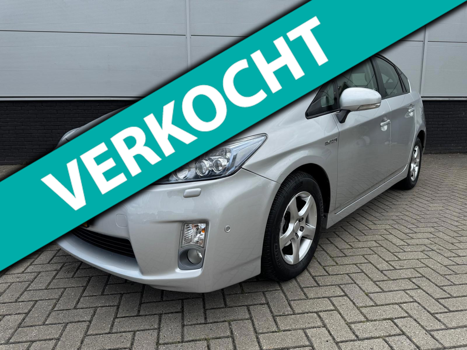 Toyota Prius 1.8 Hybrid Dynamic Business Clima – camera – navi – sensoren – HUD – 1e eigenaar