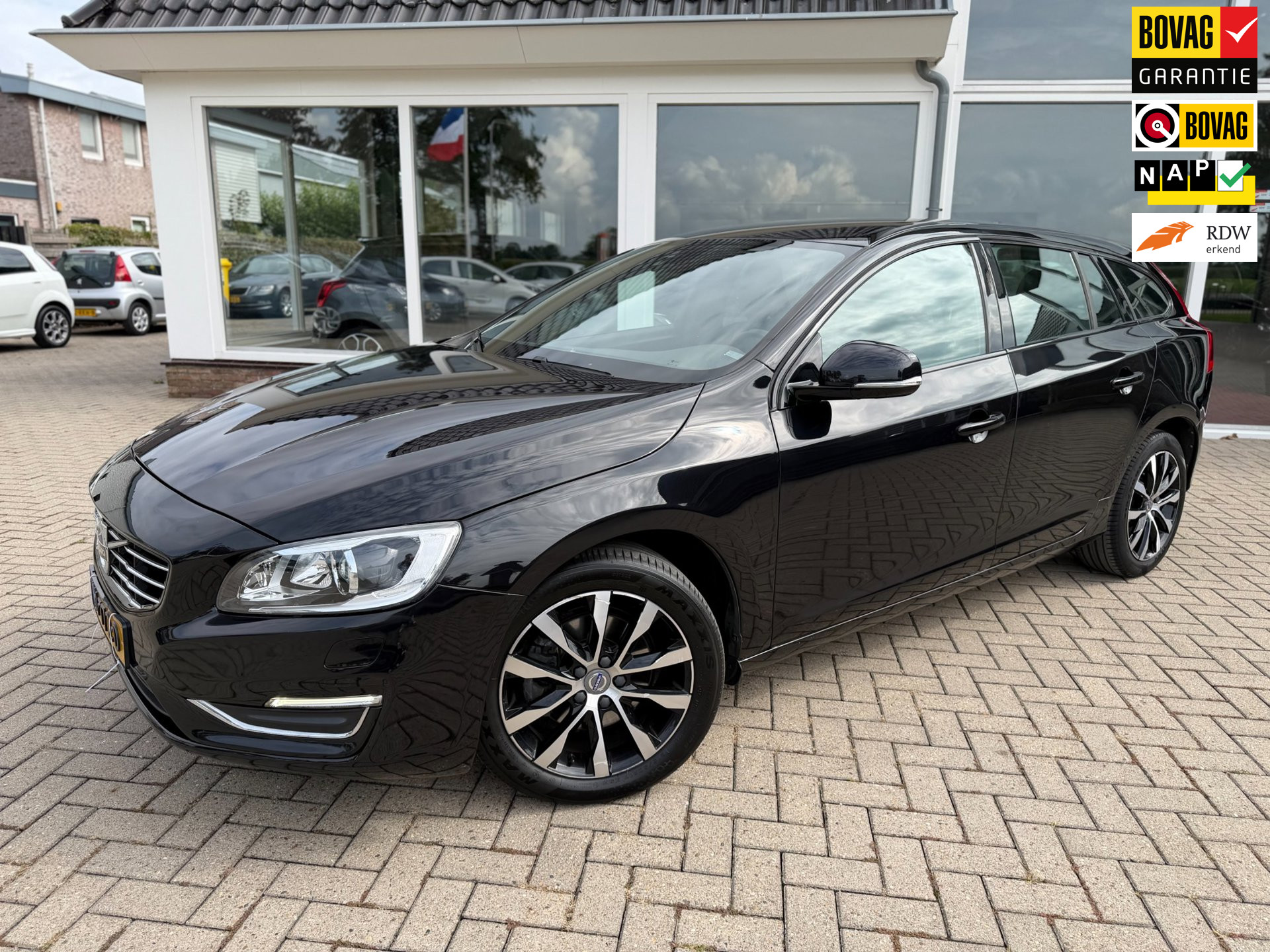Volvo V60 1.5 T3 Polar+ Dynamic/ Leder/ NAVI/ Automaat/ Trekhaak/ NAP