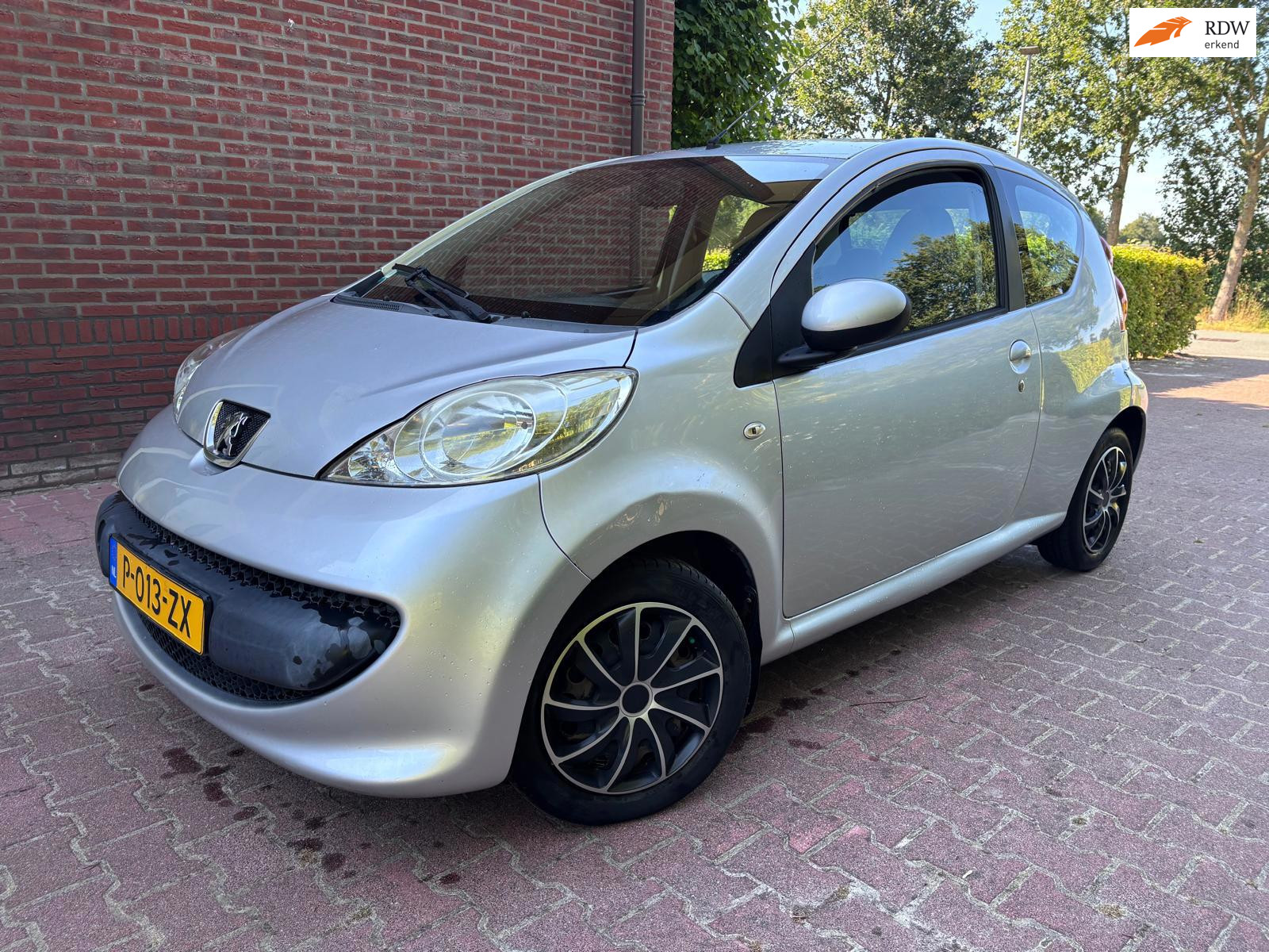 Peugeot 107 1.0-12V XR