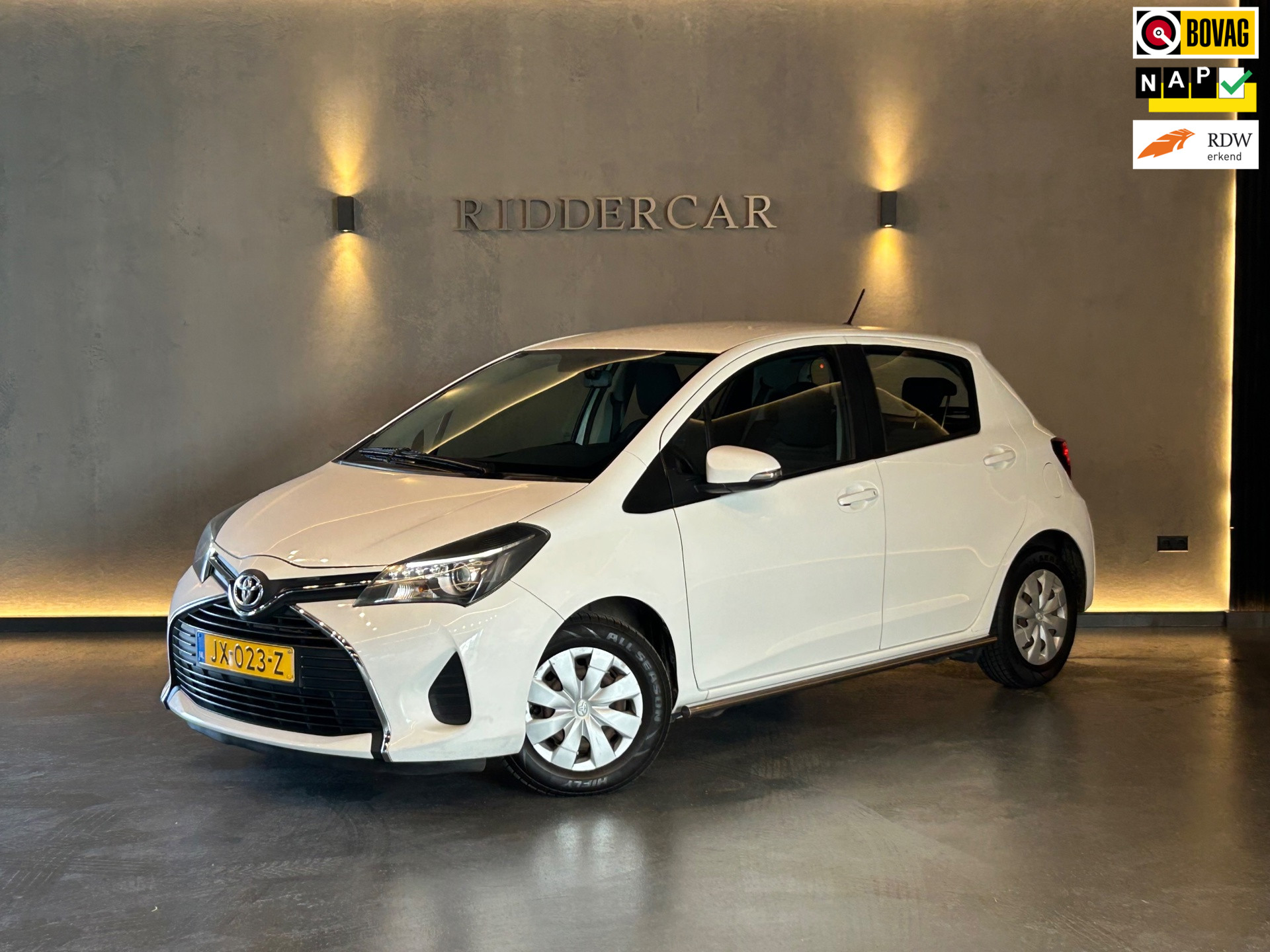 Toyota Yaris 1.0 VVT-i Aspiration|1E EIG|NAP|ACHTERCAMERA|AIRCO|NAVI|