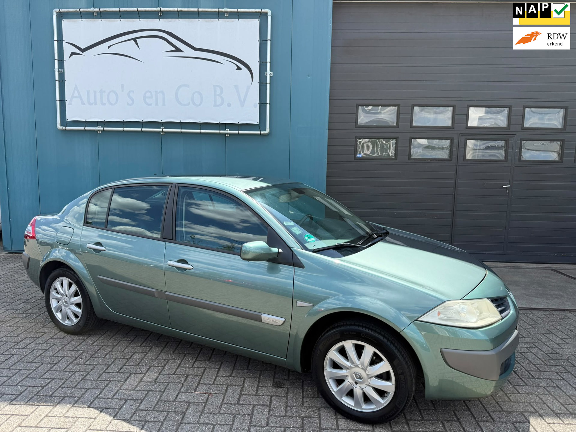 Renault Mégane 1.6-16V Tech Line Automaat Lpg G3 onderbouw Clima Cruise Trekhaak Incl nw Apk 29-11-2027