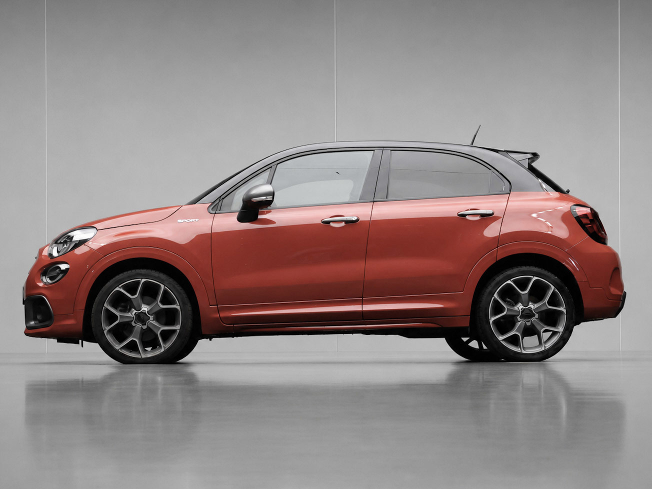 Fiat 500X Cross 1.3 GSE City Cross Sport (APPLE CARPLAY,NAVI,CAMERA,STOELVERWARMING,CLIMATE,CRUISE,GETINT,SPORTSTOELEN,LM VELGEN)