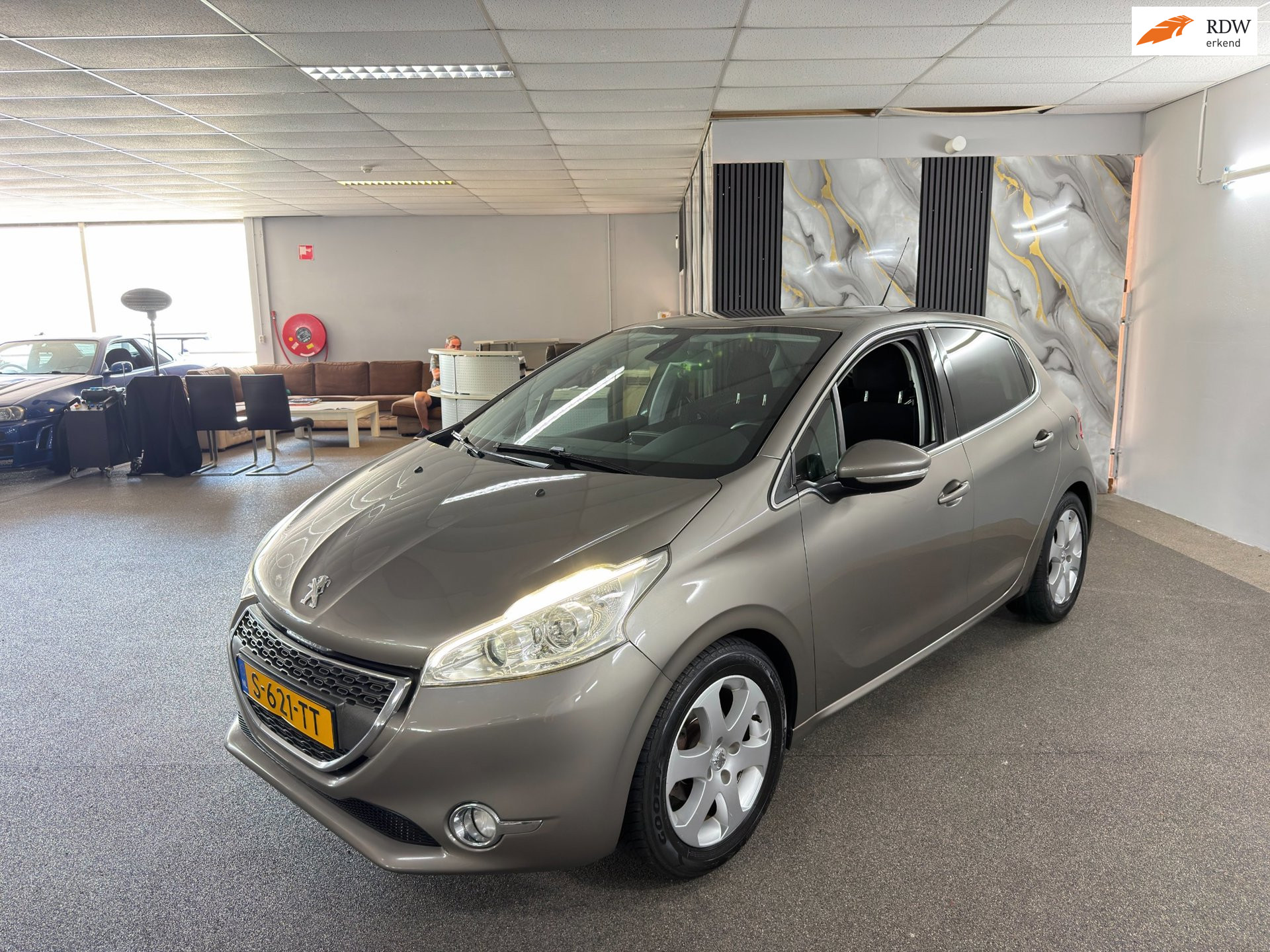 Peugeot 208 1.6 VTi Allure Apk Nieuw,Cruise,Clima,Carplay,N.A.P,Parksensor,N.A.P,2sleutels+boekjes,Topstaat!!