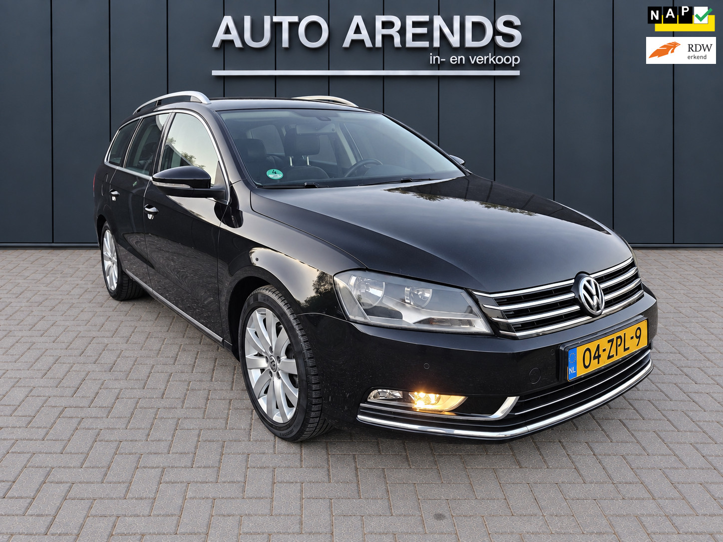 Volkswagen Passat Variant 2.0 TSI Highline Alcantara|Leder|Camera|Trekhaak|Navi|Cruise|PDC|NAP|Ketting vv|BPM €905|EXPORT READY