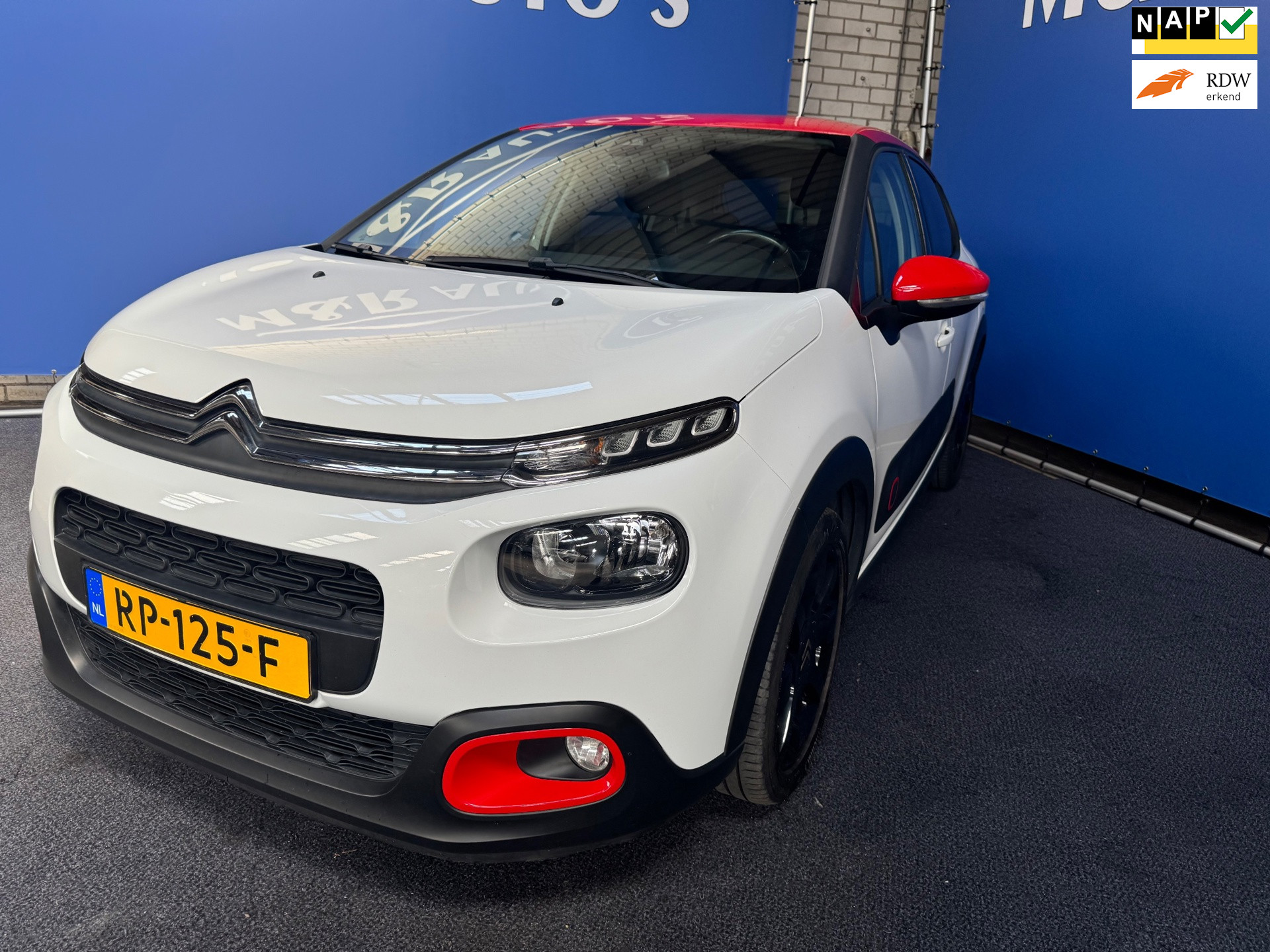 Citroën C3 1.2 PureTech S&S Shine Automaat met Nieuwe APK