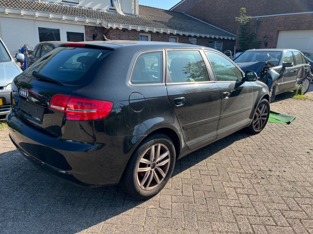 Audi A3 1.4 TFSI ATTR. PRO-LINE BUSINESS Youngtimer!!