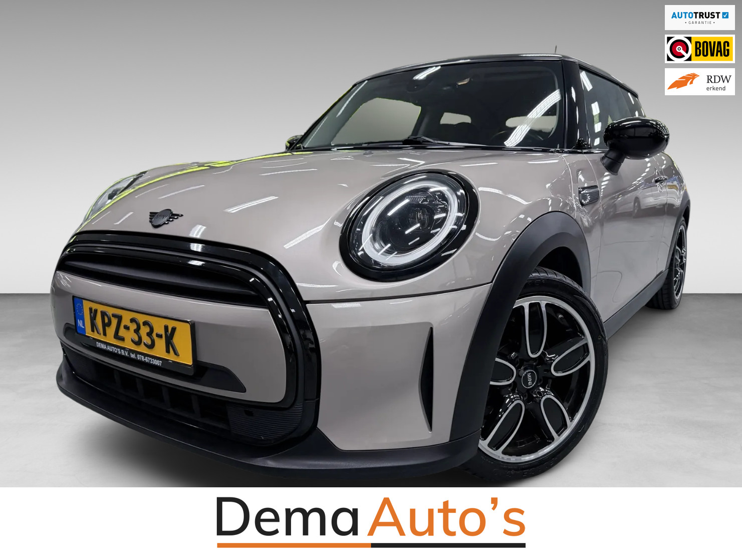 MINI 3-deurs 1.5 Cooper BLACK-EDITION 136PK 17”DAB/ NAVI/CRUISE/ECC/PDC/CARPLAY/SPORTSTOELEN///