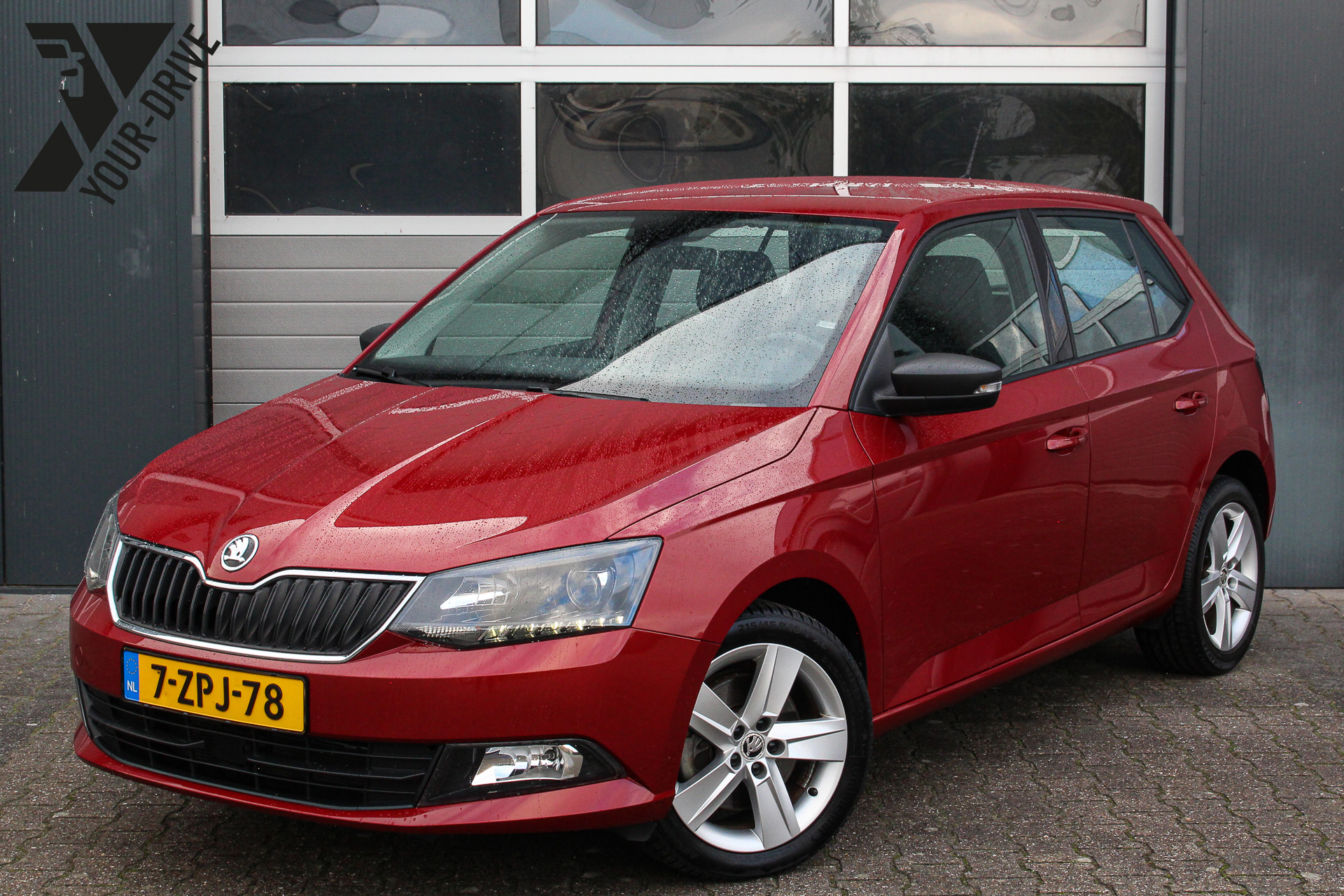 Škoda Fabia 1.2 TSI DSG First Edition Ambition | Trekhaak | Zeer nette auto van de 1e eigenaar en volledig onderhouden