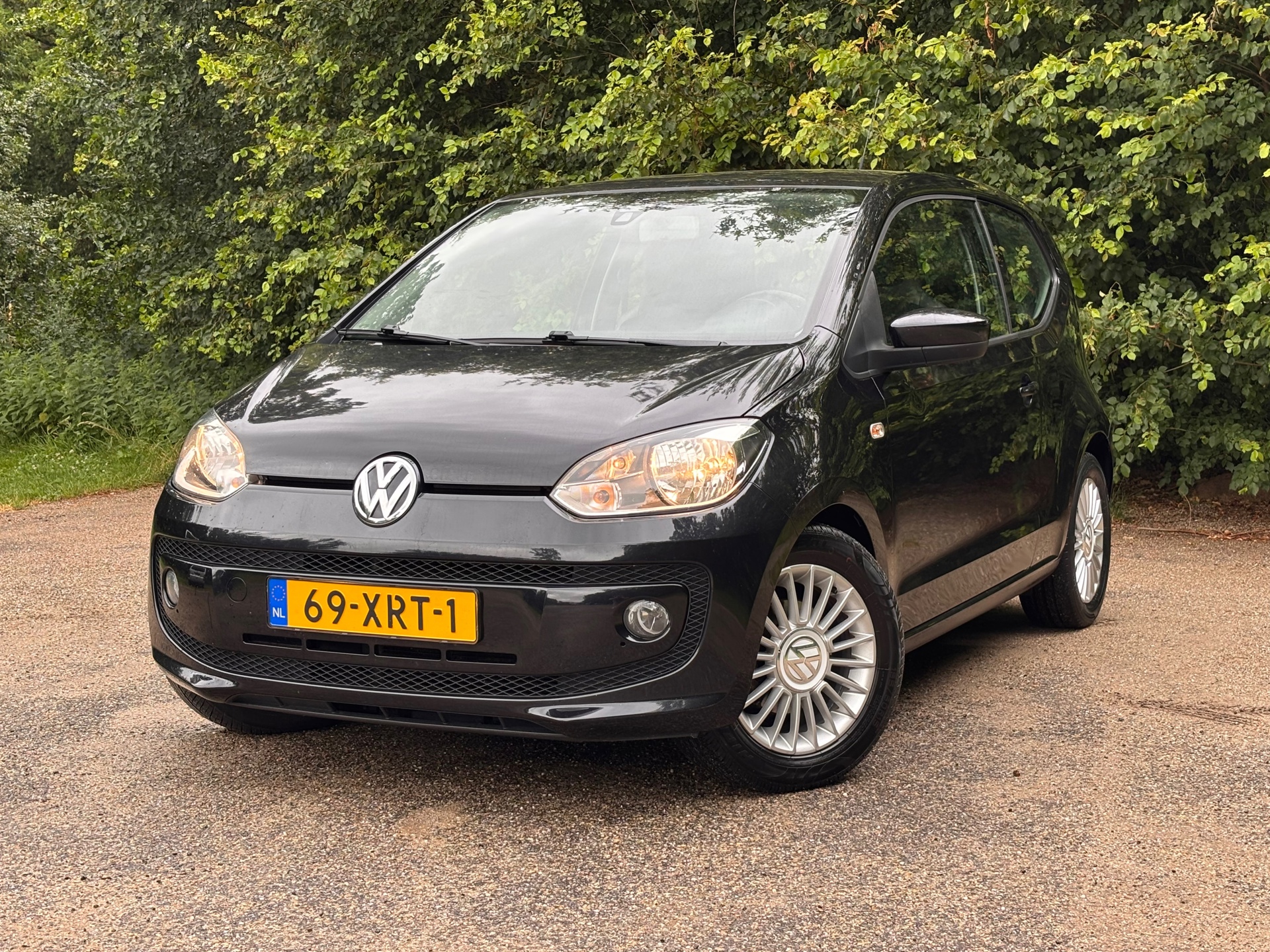 Volkswagen up! 1.0 high up! BlueMotion | Airco + Start / Stop Nu € 2.450,- !!!