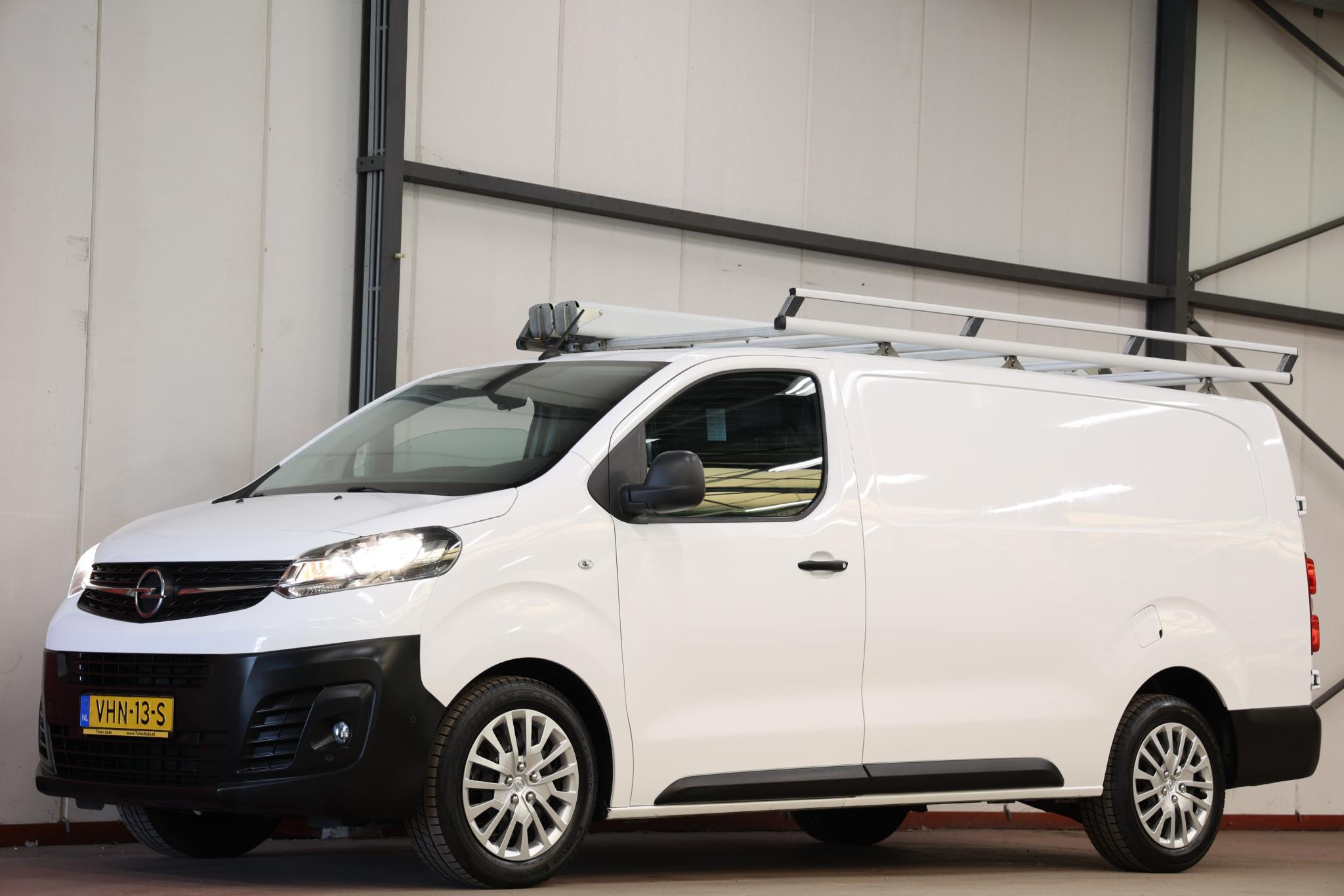 Opel Vivaro 1.5 CDTI L3H1 LANG IMPERIAAL