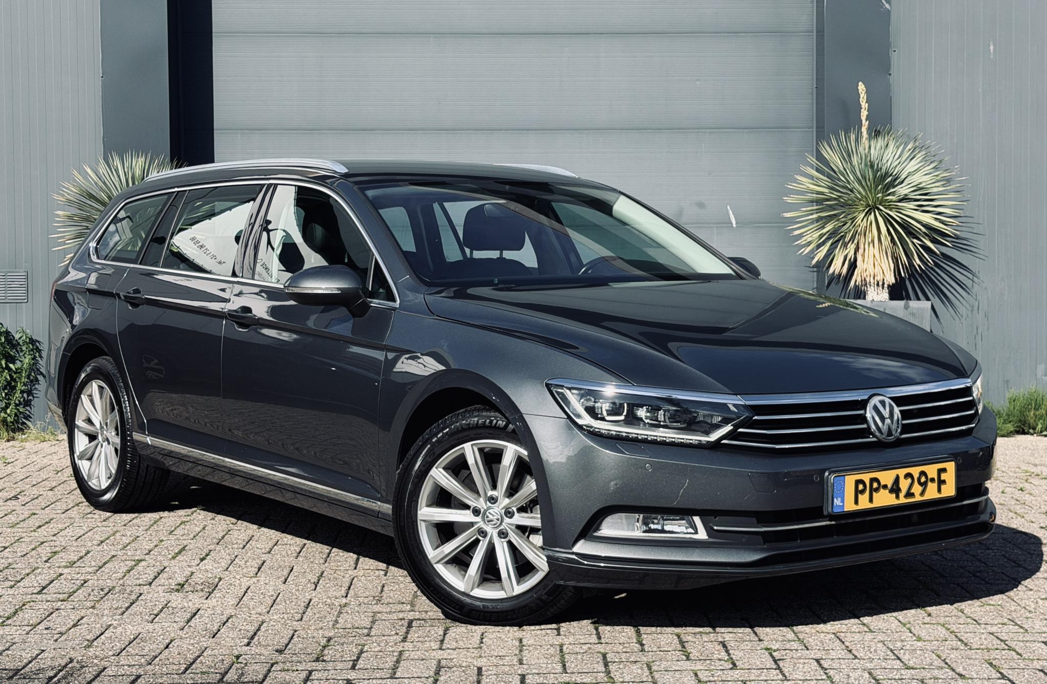Volkswagen Passat Variant 1.8 TSI Business Edition R