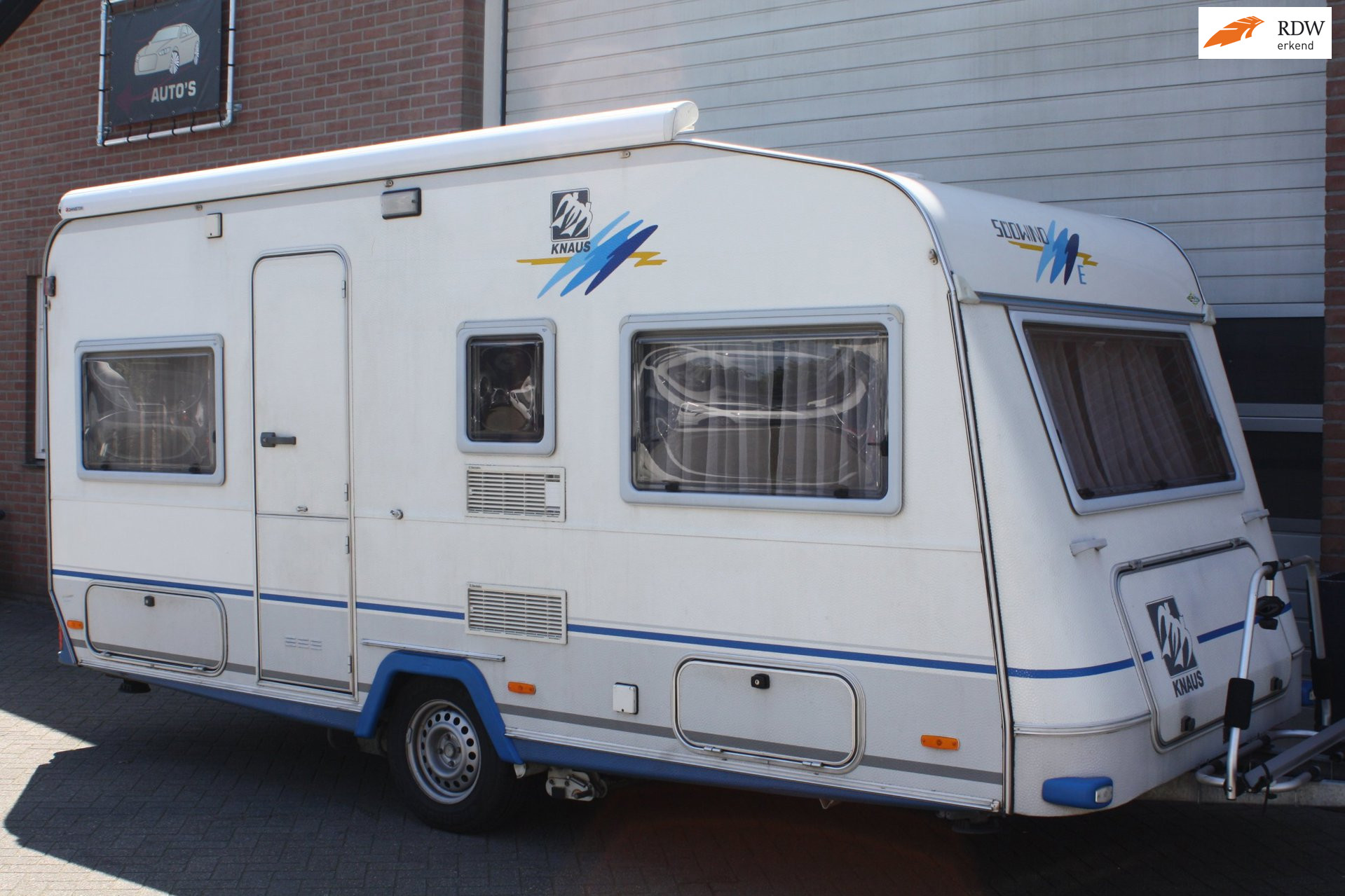 Knaus 8406 Sudwind, 4 Persoons, mover, Fietsendrager, midden keuken, vast toilet, kachel, Luifel