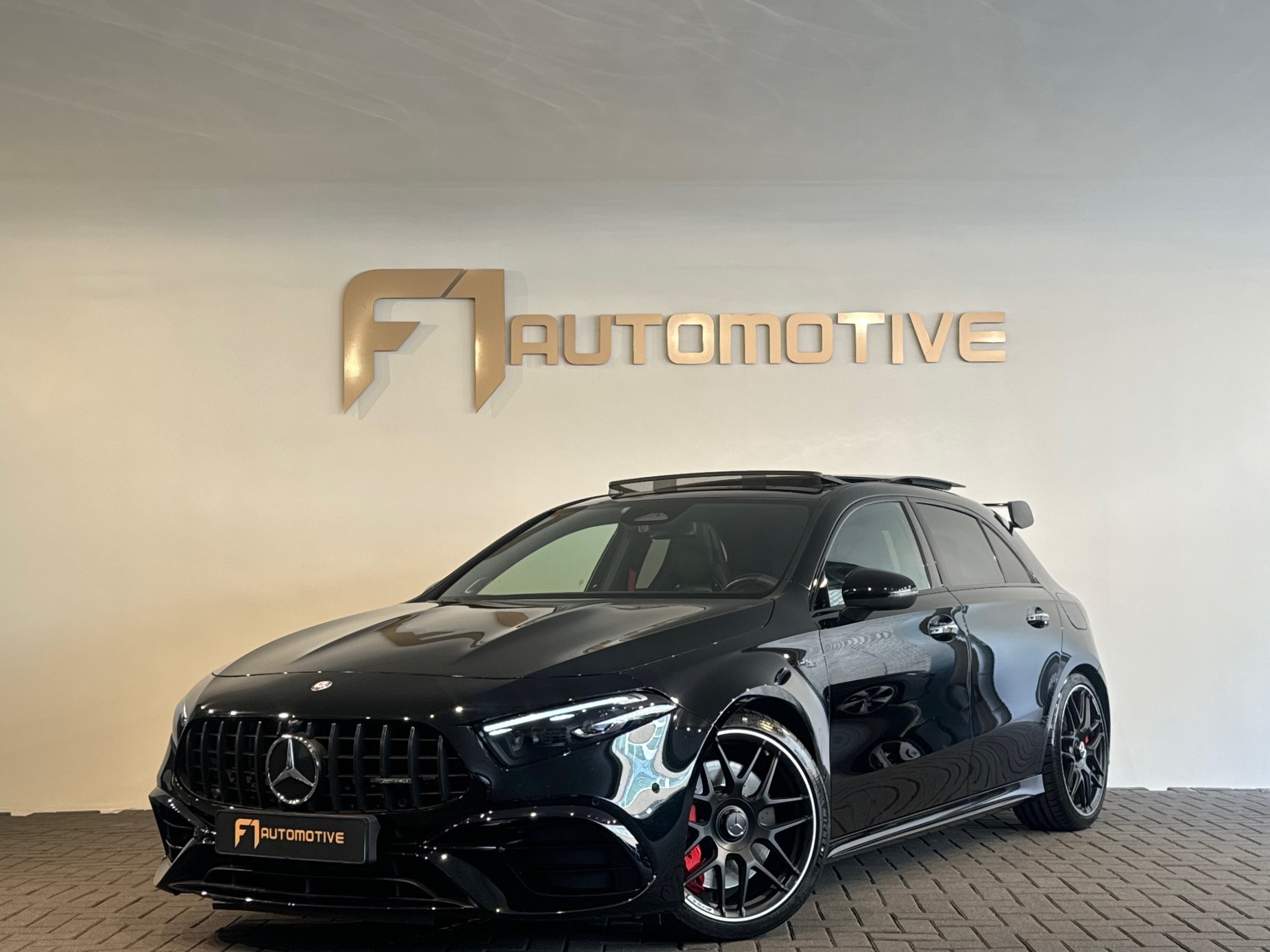 Mercedes-Benz A-Klasse AMG 45 S 4Matic+ Pano|Kuip|Burmester