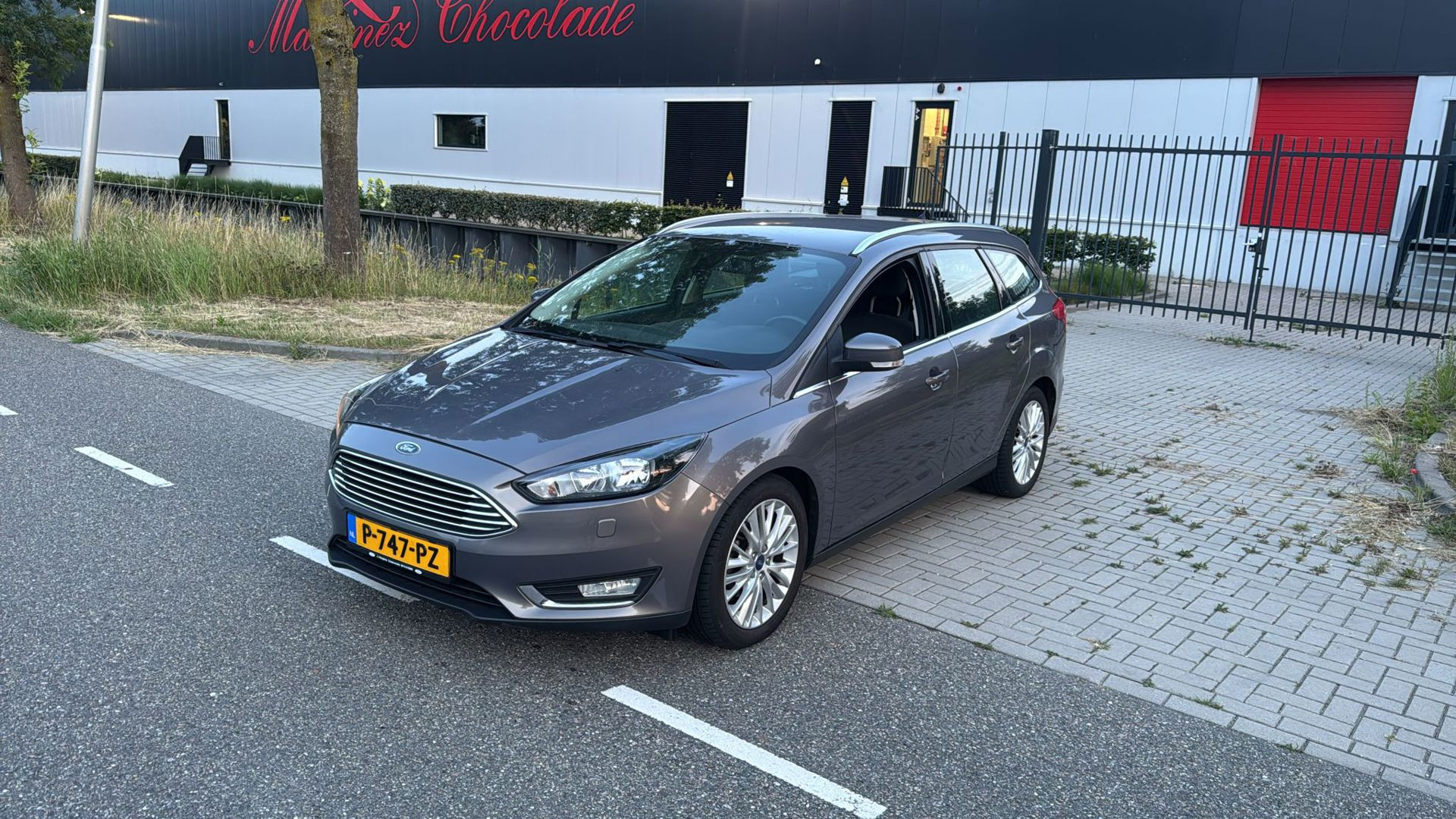 Ford FOCUS Wagon 1.0 Titanium Edition 147.000 NAP AIRCO GRIJS 2016