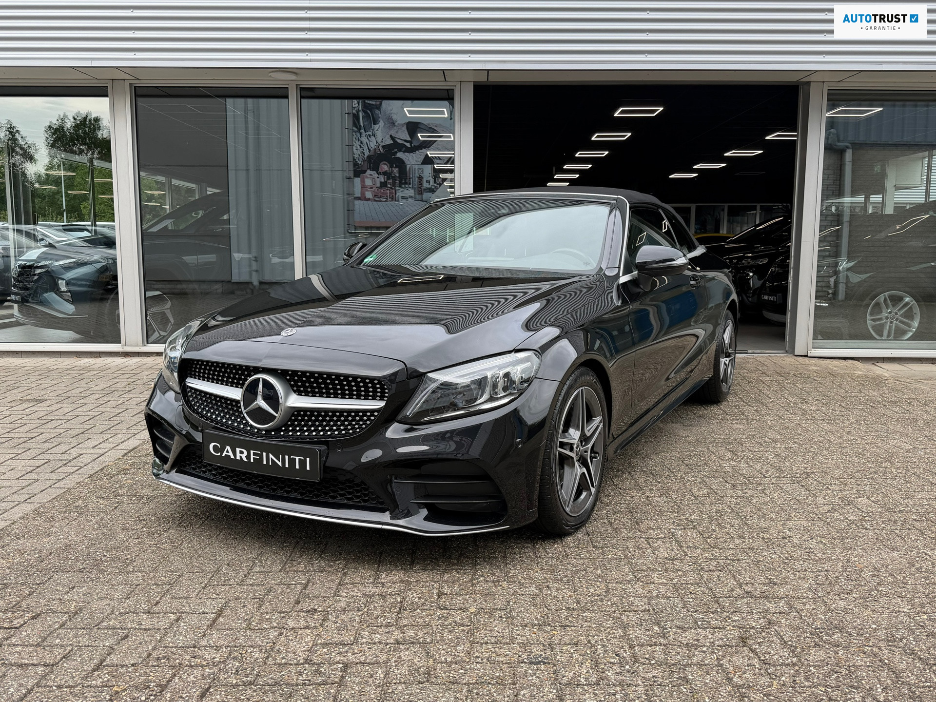 Mercedes-Benz C-Klasse Cabrio 180 Premium Plus Pack AMG | Navigatie | Clima | Nek verwarming | Airscarf | Trekhaak |18″ breedset.