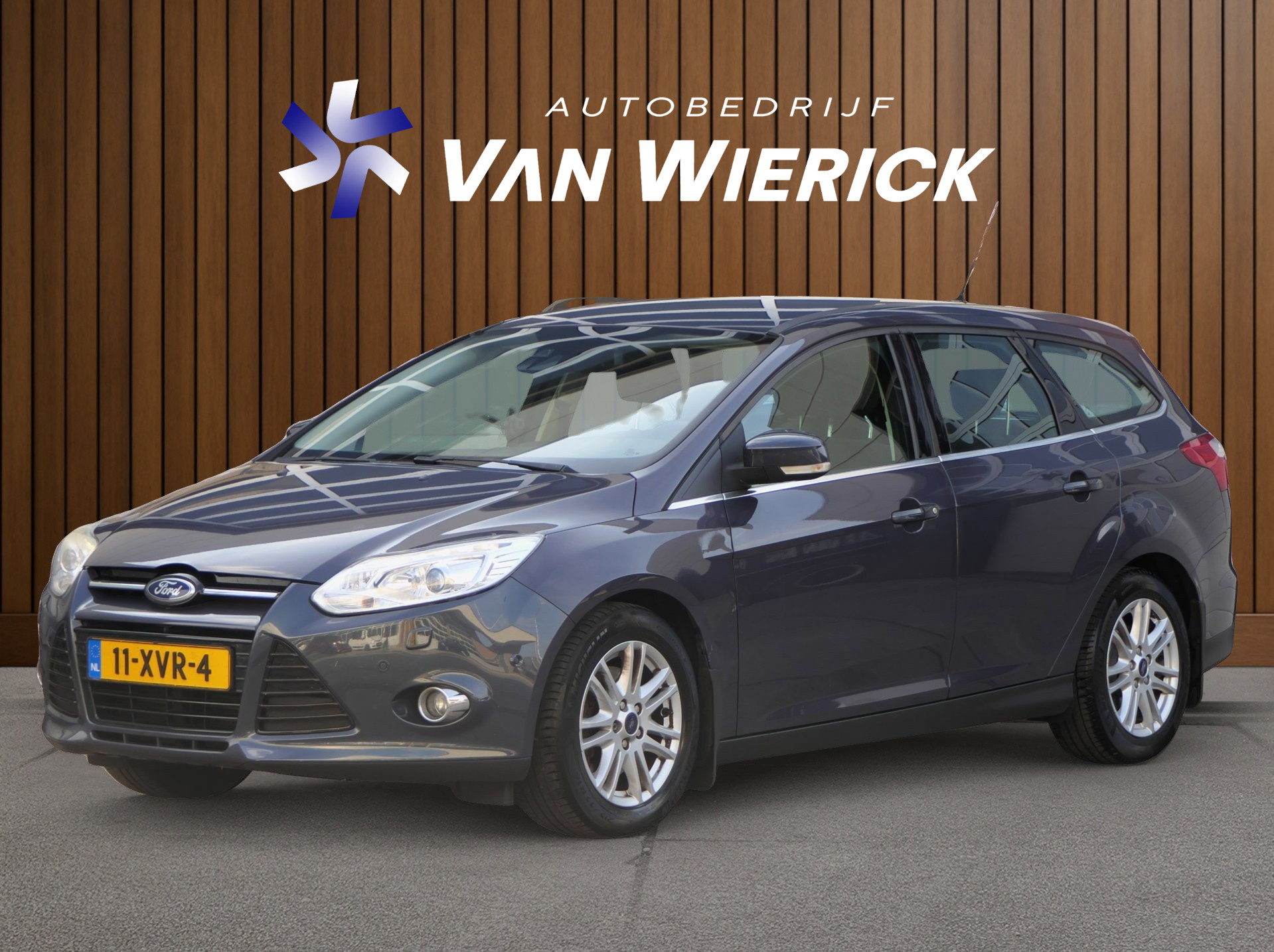 Ford FOCUS Wagon 1.6 EcoBoost Titanium 150PK! | Stoelverwarming | Trekhaak | Cruise | Airco | LM Velgen | NAP