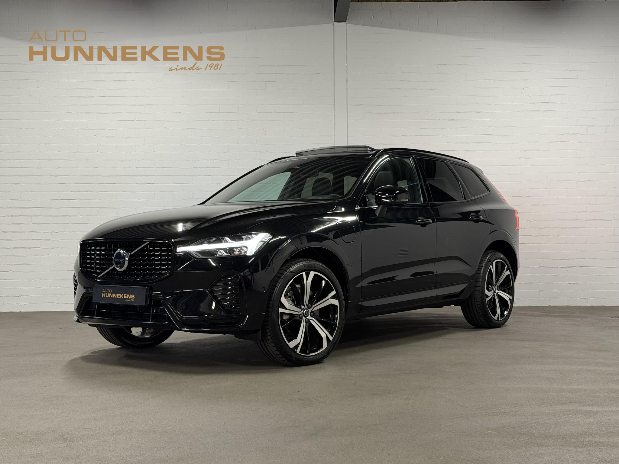 Volvo XC60 2.0 T8 Plug-in hybrid AWD Plus Dark