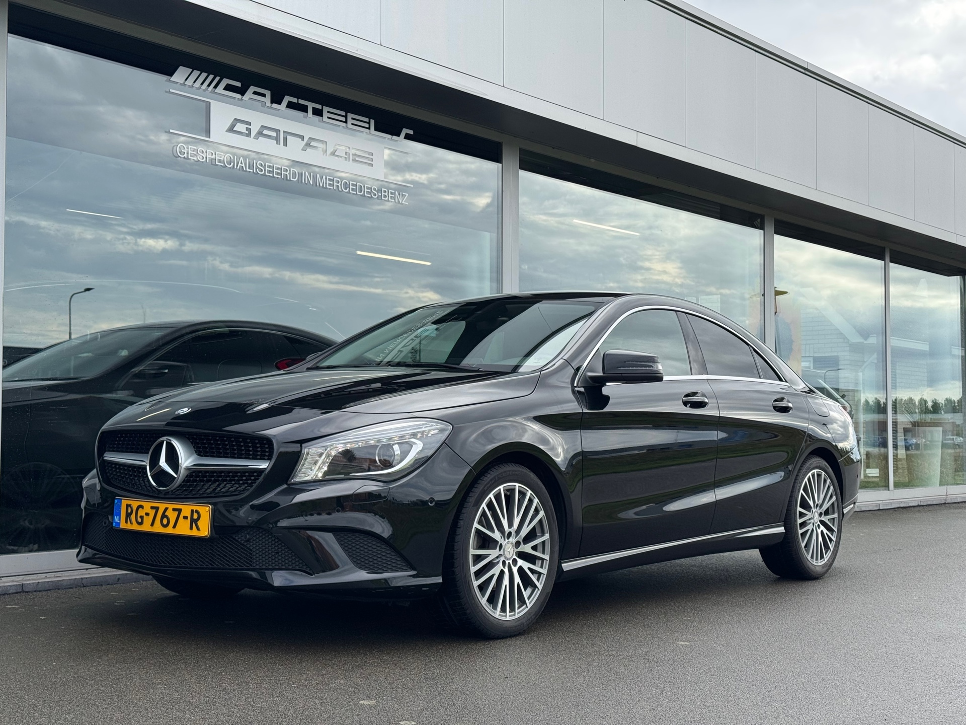Mercedes-Benz CLA-Klasse 180 Urban automaat , apple-carplay , Afneembare trekhaak
