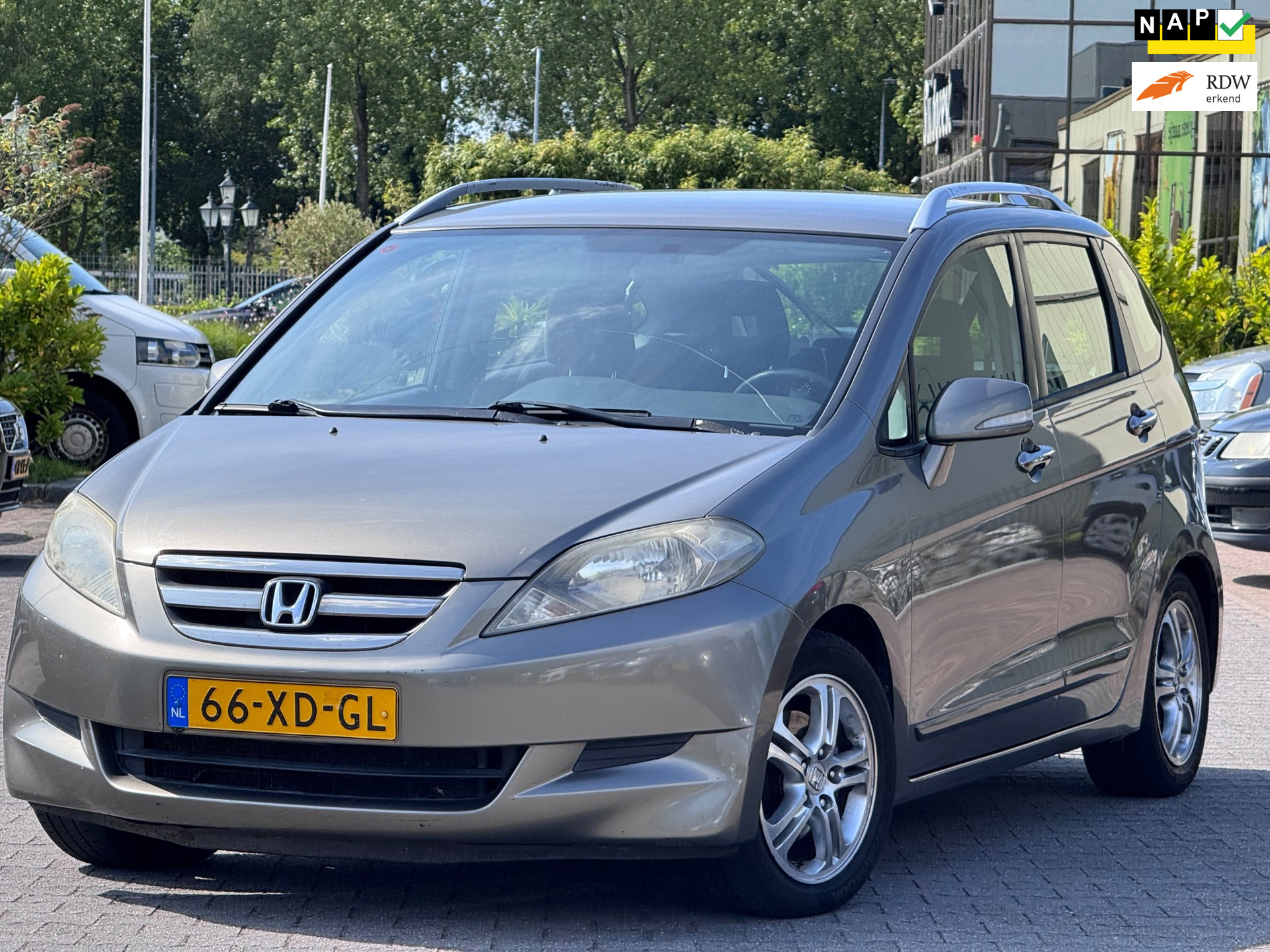 Honda FR-V 1.8i Comfort | APK 22-8-2027 | Airco | Trekhaak | 6 persoons | Elektrische spiegels | Cruise control | Bluethooth |