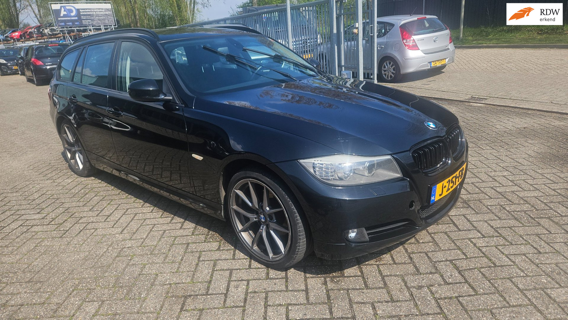 BMW touring 318i High Executive M-PAKKET BJ.2010 MOTORSCHADE
