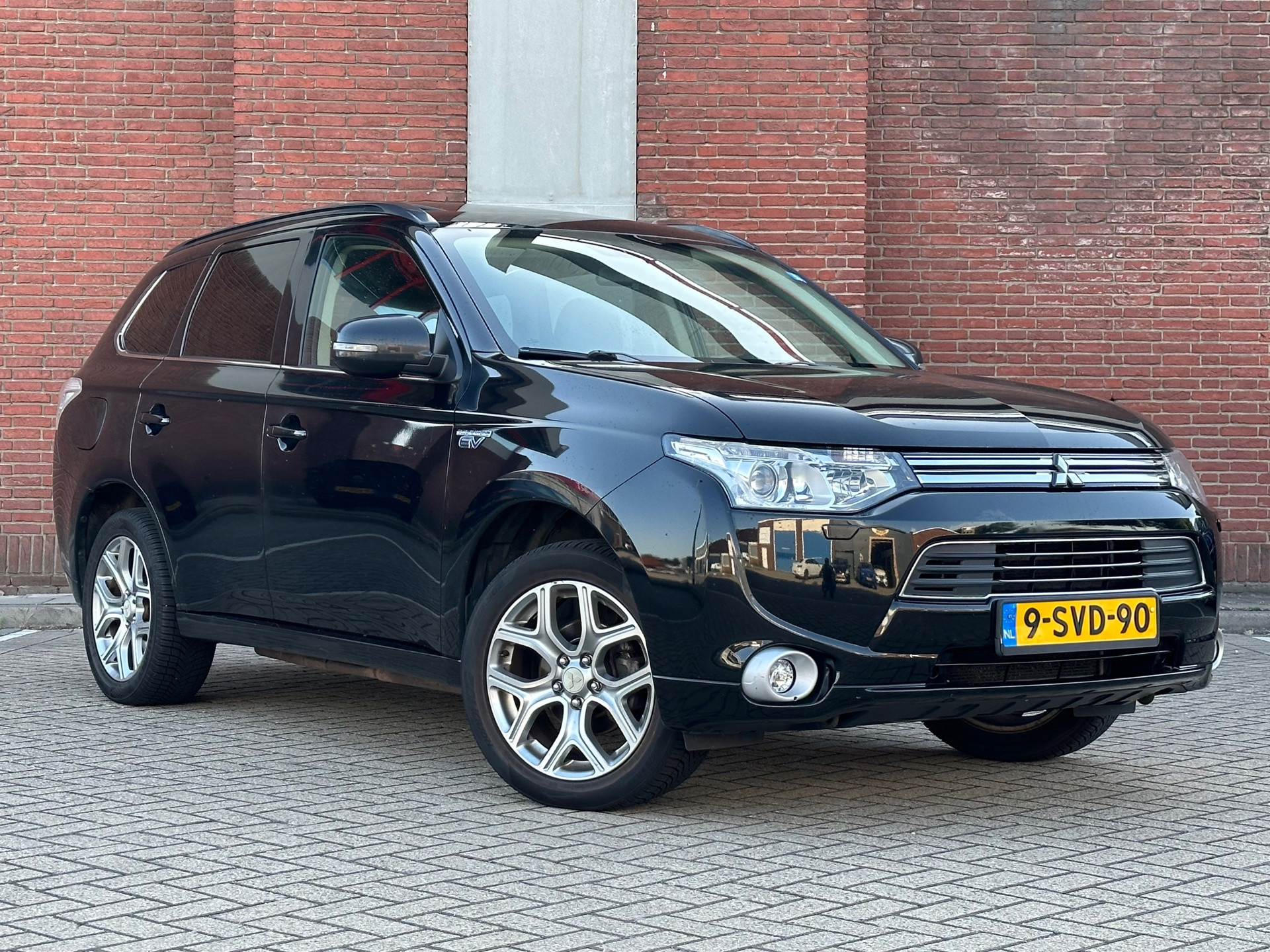 Mitsubishi Outlander 2.0 PHEV Instyle|AUTOMAAT|CRUISE|CAMERA|PANO|TREKHAAK