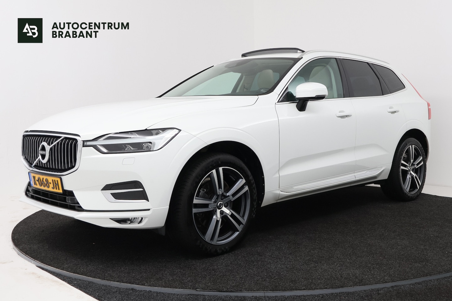 Volvo XC60 2.0 T5 AWD Inscription (PANORAMADAK, CAMERA, STOELVERWARMING, ELEKTR STOELEN, NAVIGATIE, P