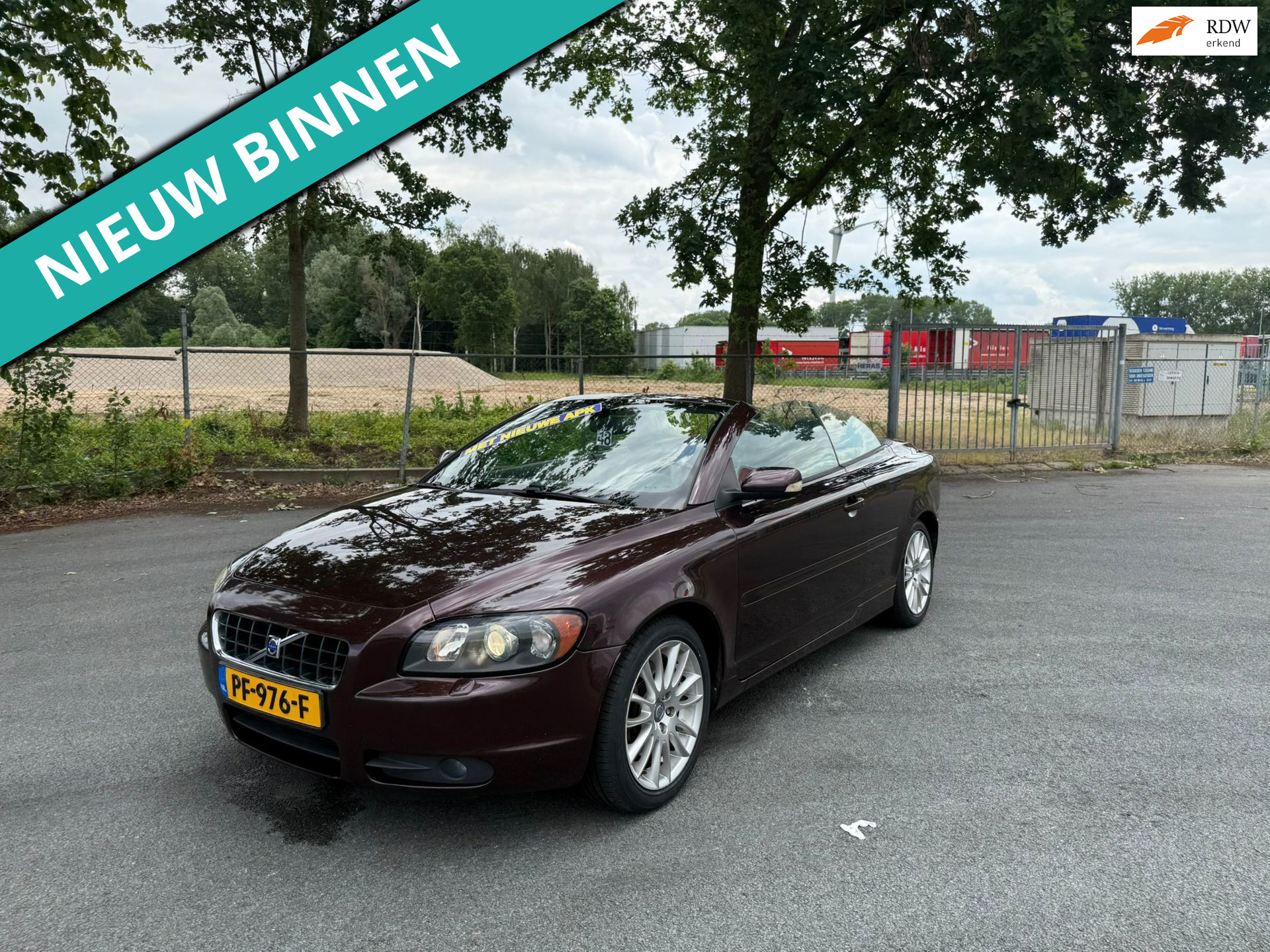 Volvo C70 Convertible 2.4 Summum NETTE AUTO RIJDT EN SCHAKELT GOED
