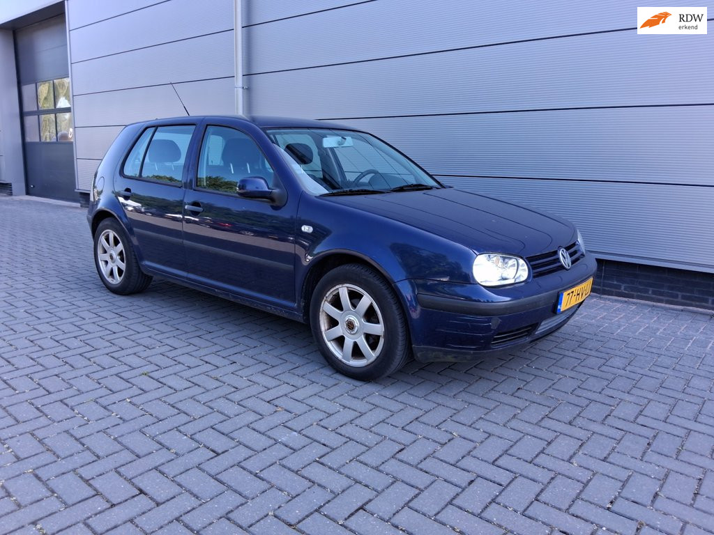 Volkswagen Golf 1.6-16V Trendline