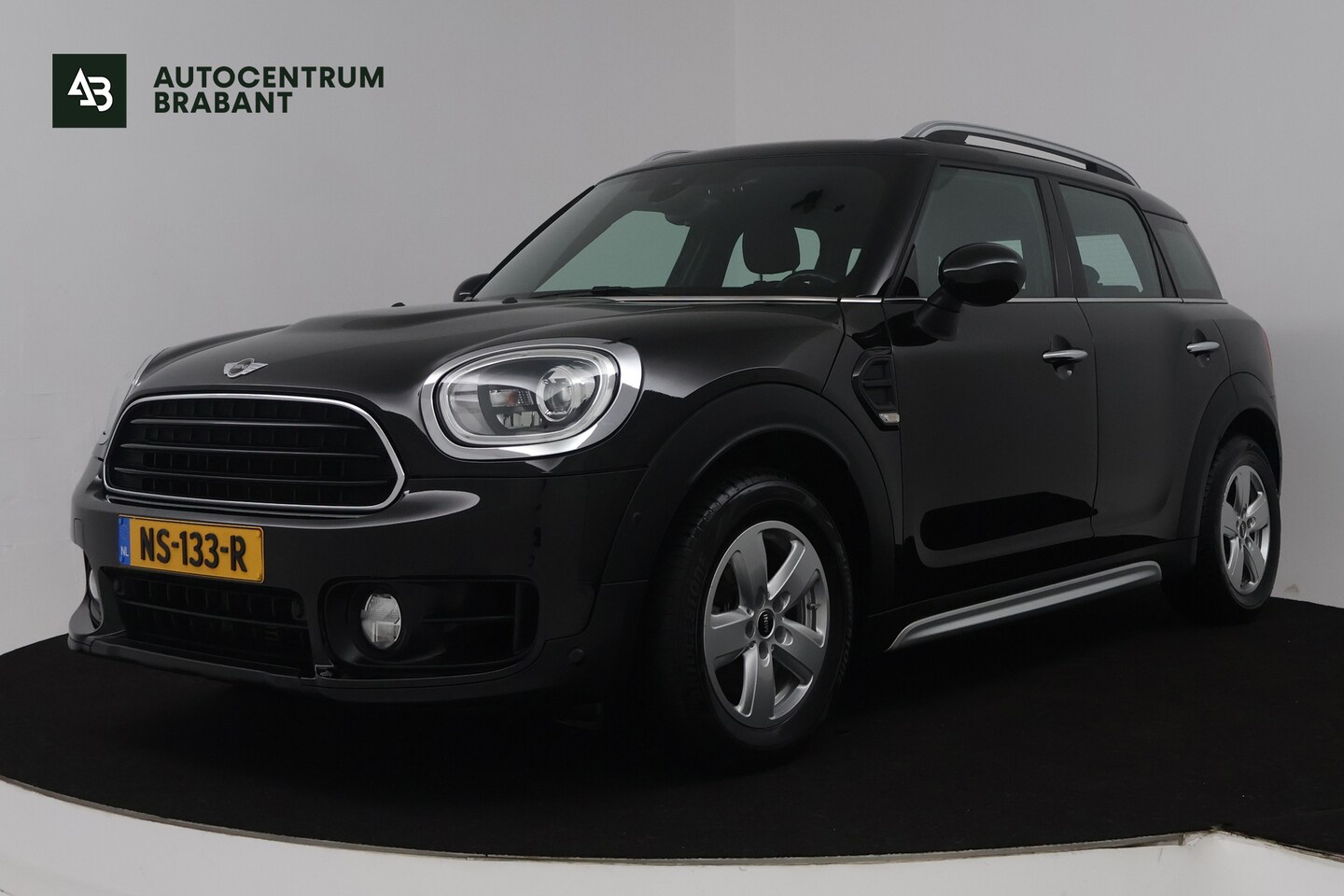 MINI Countryman 1.5 Cooper Salt (STOELVERWARMING, NAVIGATIE, CRUISE CONTROL, PARKEERSENSOREN)