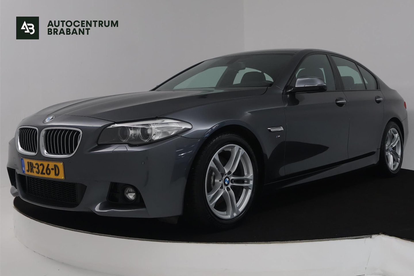 BMW 5 Serie 520i M Sport Edition High Executive (M-PAKKET, GROOT-NAVIGATIE, COMFORT ZETELS, TREKHAAK W