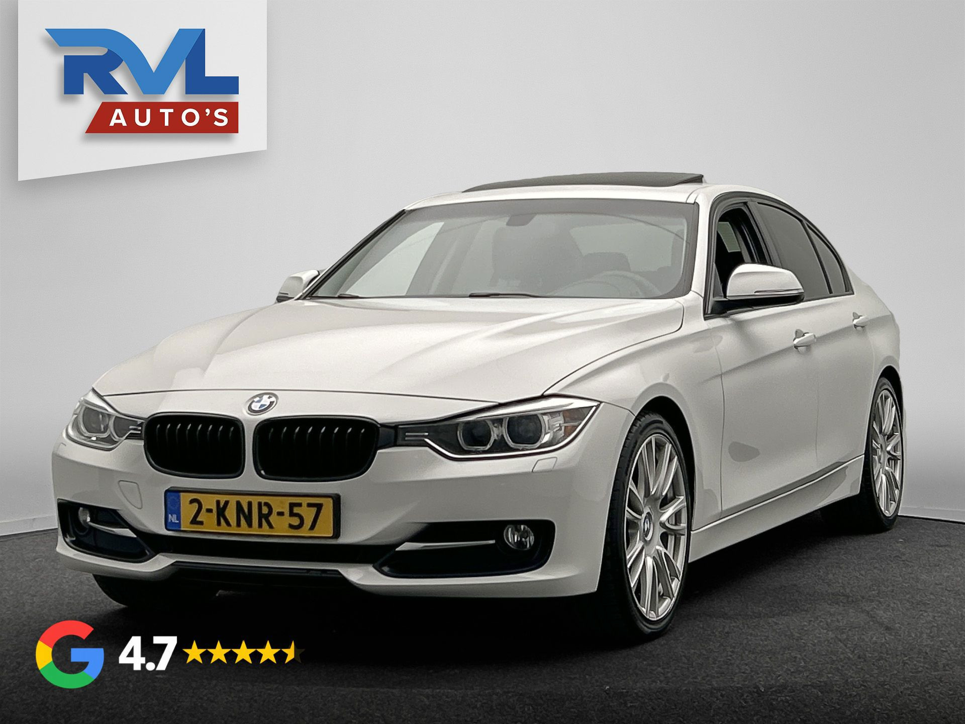 BMW 3-serie 316i High Executive | Origineel NL | Panoramadak | Trekhaak | Climate/Control | Cruise/Control |Navigatie | H/K |